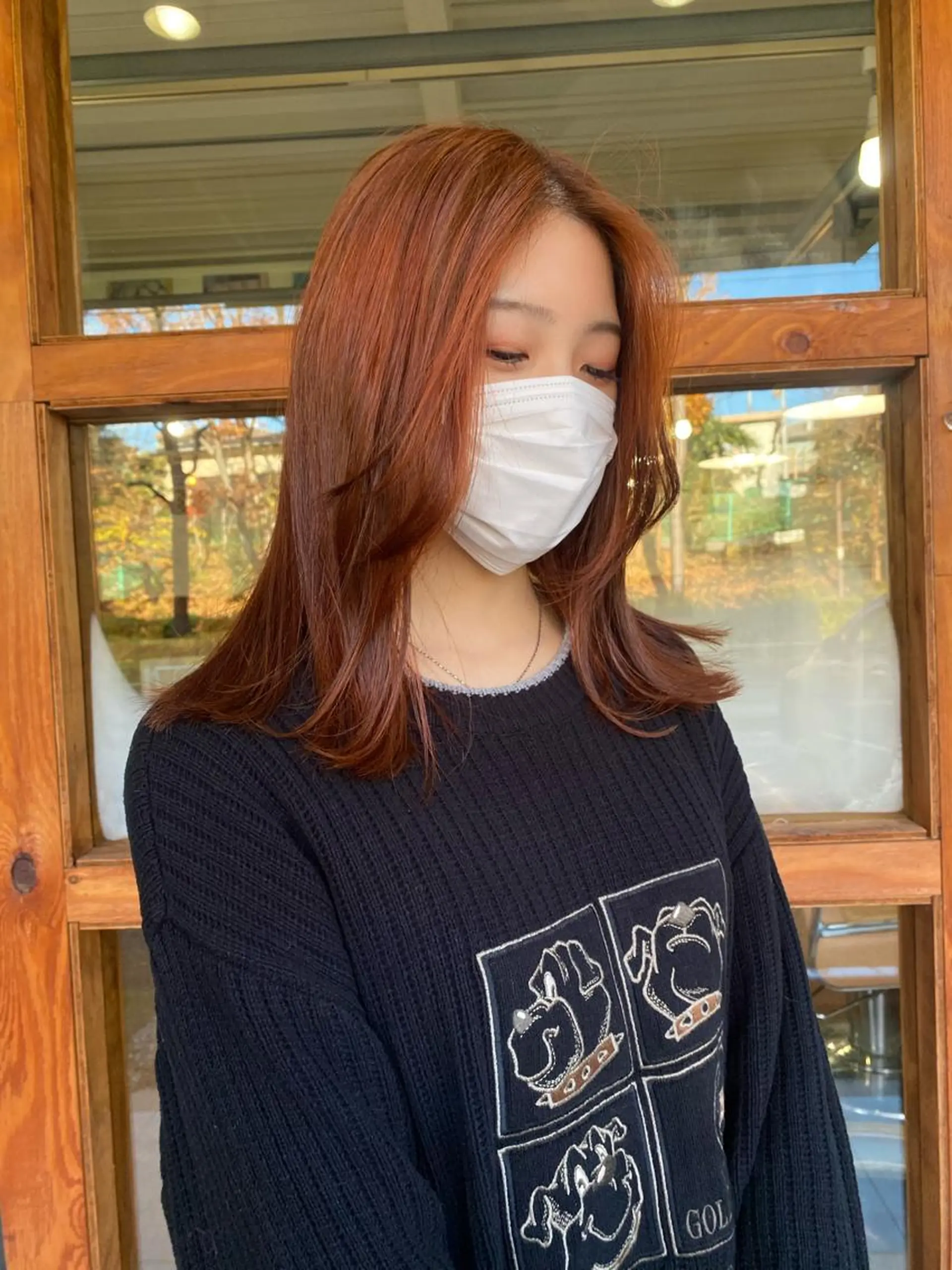 セミロング カラー ブリーチ ダブルカラー ブリーチなしカラー オレンジ ヘアカラー 横澤 渚沙のヘアスタイル