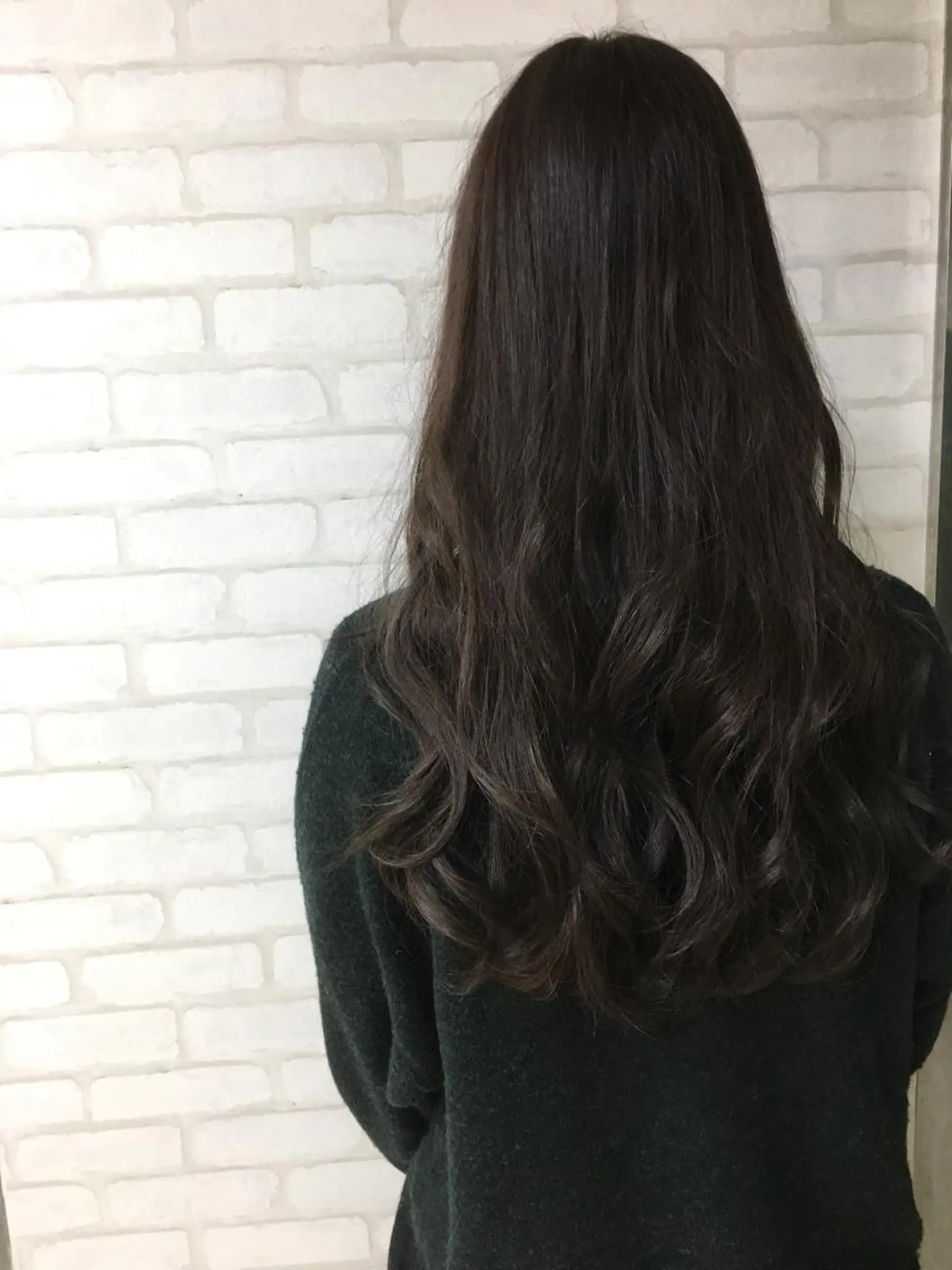 セミロング アッシュ brace 立花のヘアスタイル