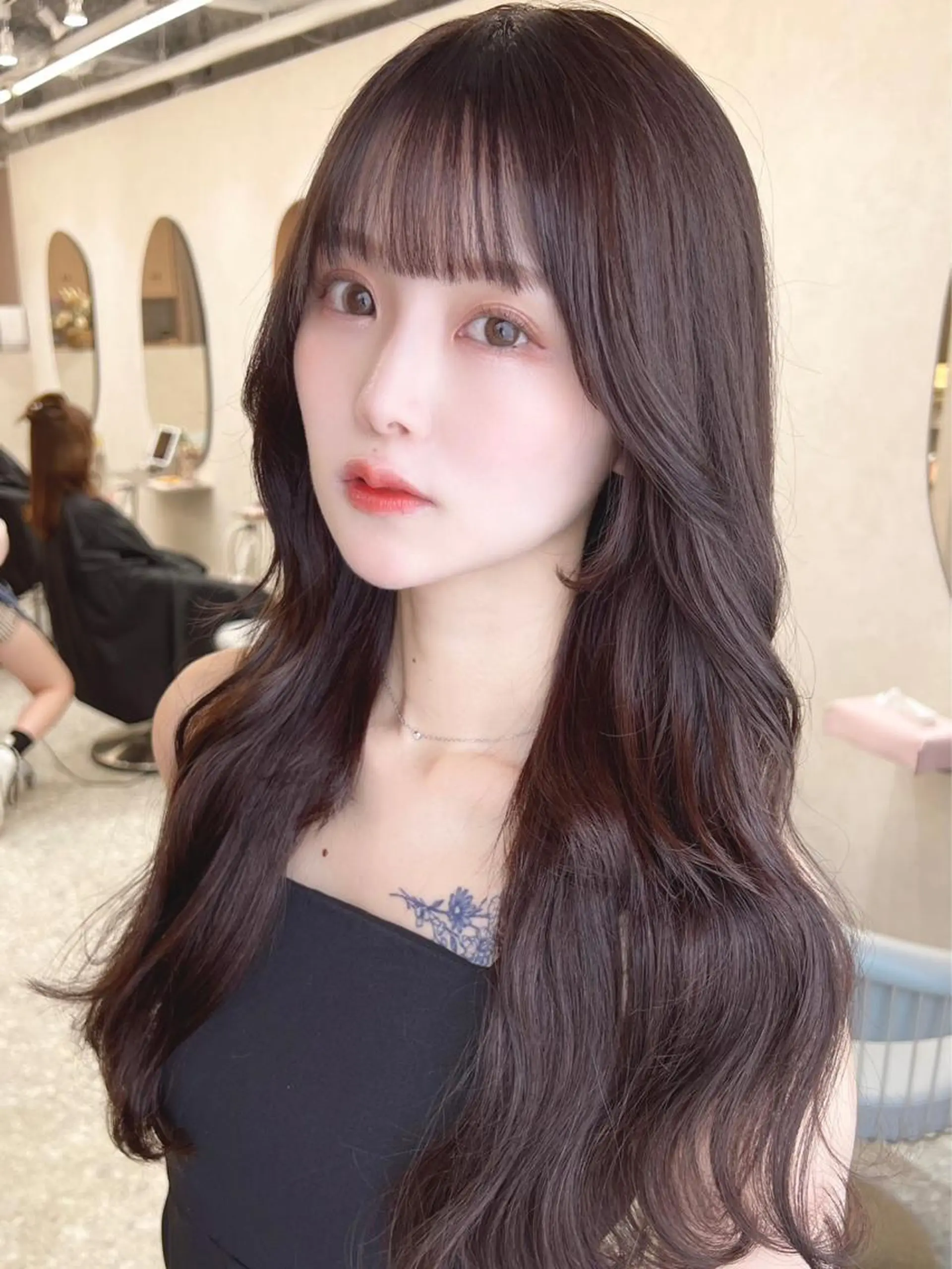 セミロング シールエクステ エクステ 顔周りカット 髪質改善 韓国風ヘア ヘアカラー トリートメント 新宿/韓国レイヤー/ 髪質改善/佐藤航のヘアスタイル