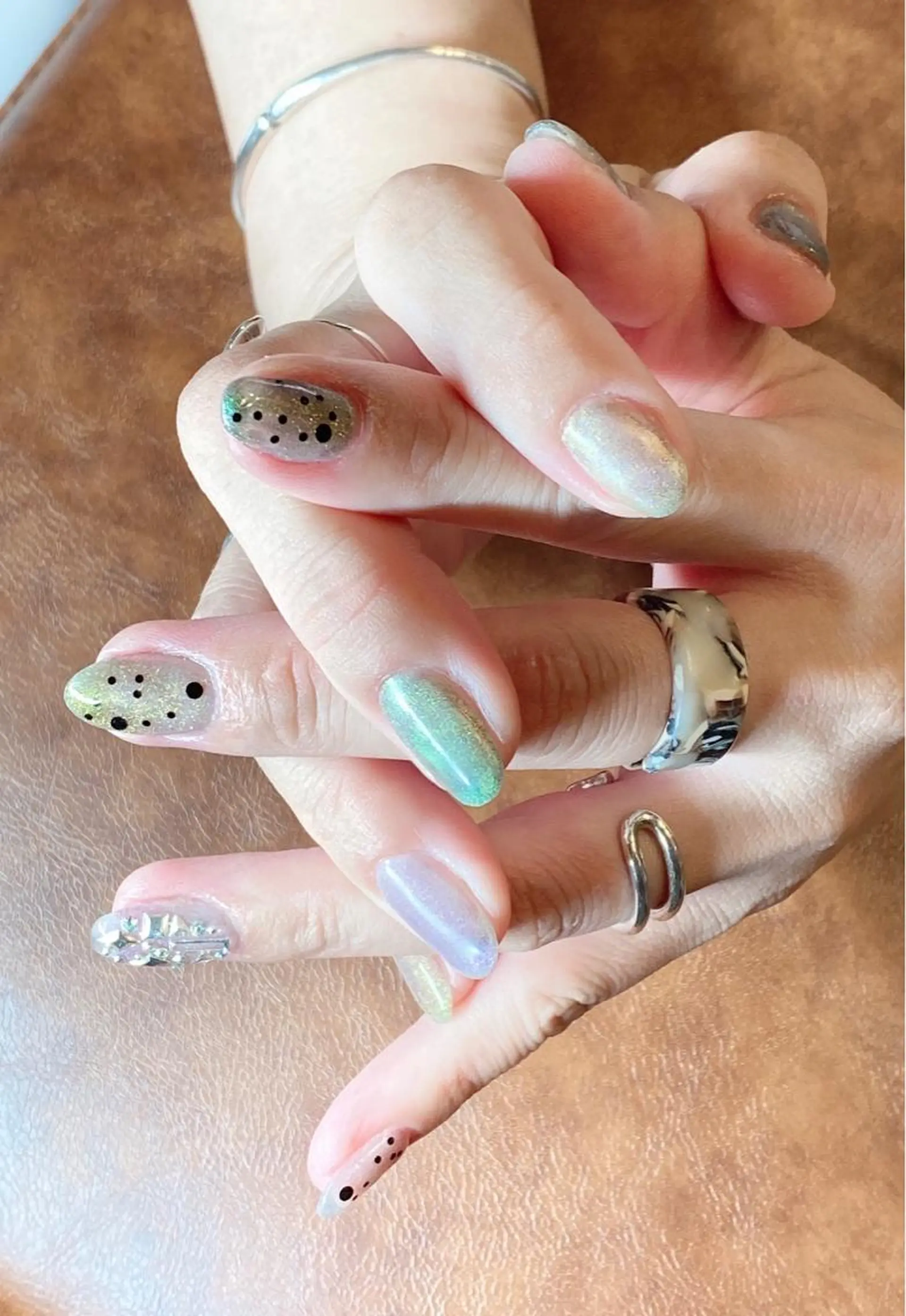 ネイル マグネットネイル ハンドネイル 田淵 聖子のマツエク・マツパデザイン