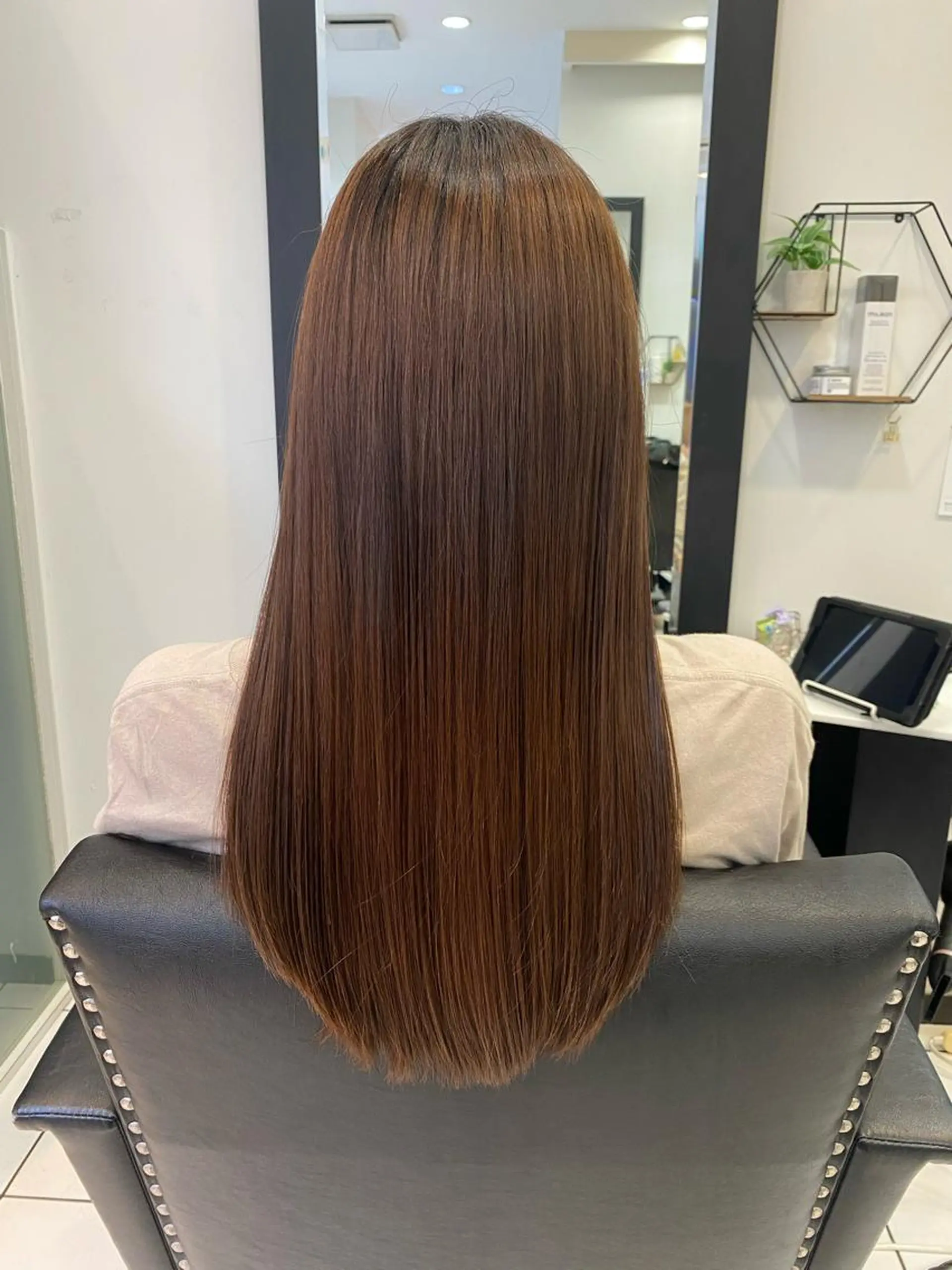 セミロング カット トリートメント YASU🍎ボブ/ 赤系カラー/髪質改善のヘアスタイル