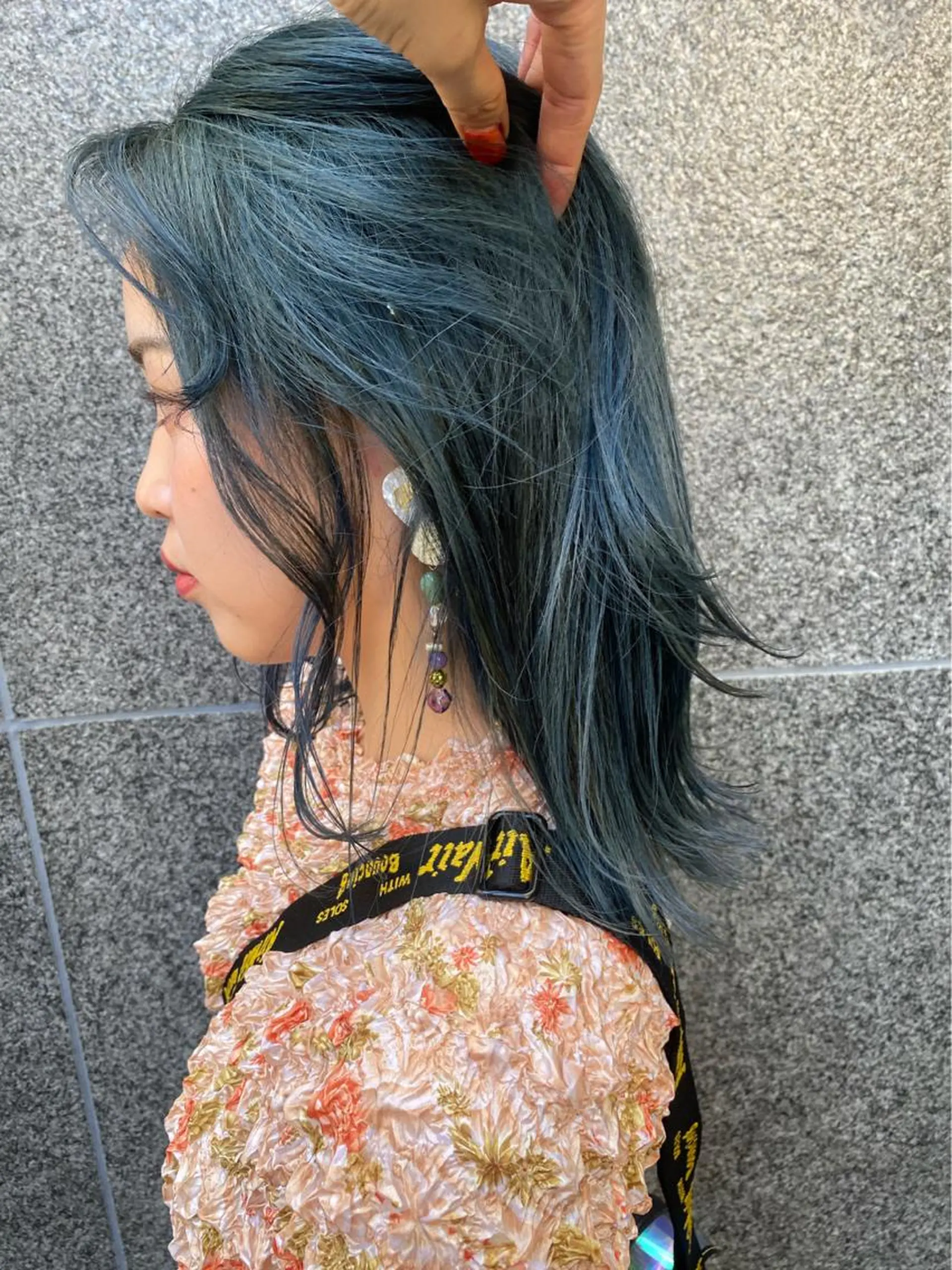 ミディアム ハイトーンカラー🍑 心斎橋のヘアスタイル