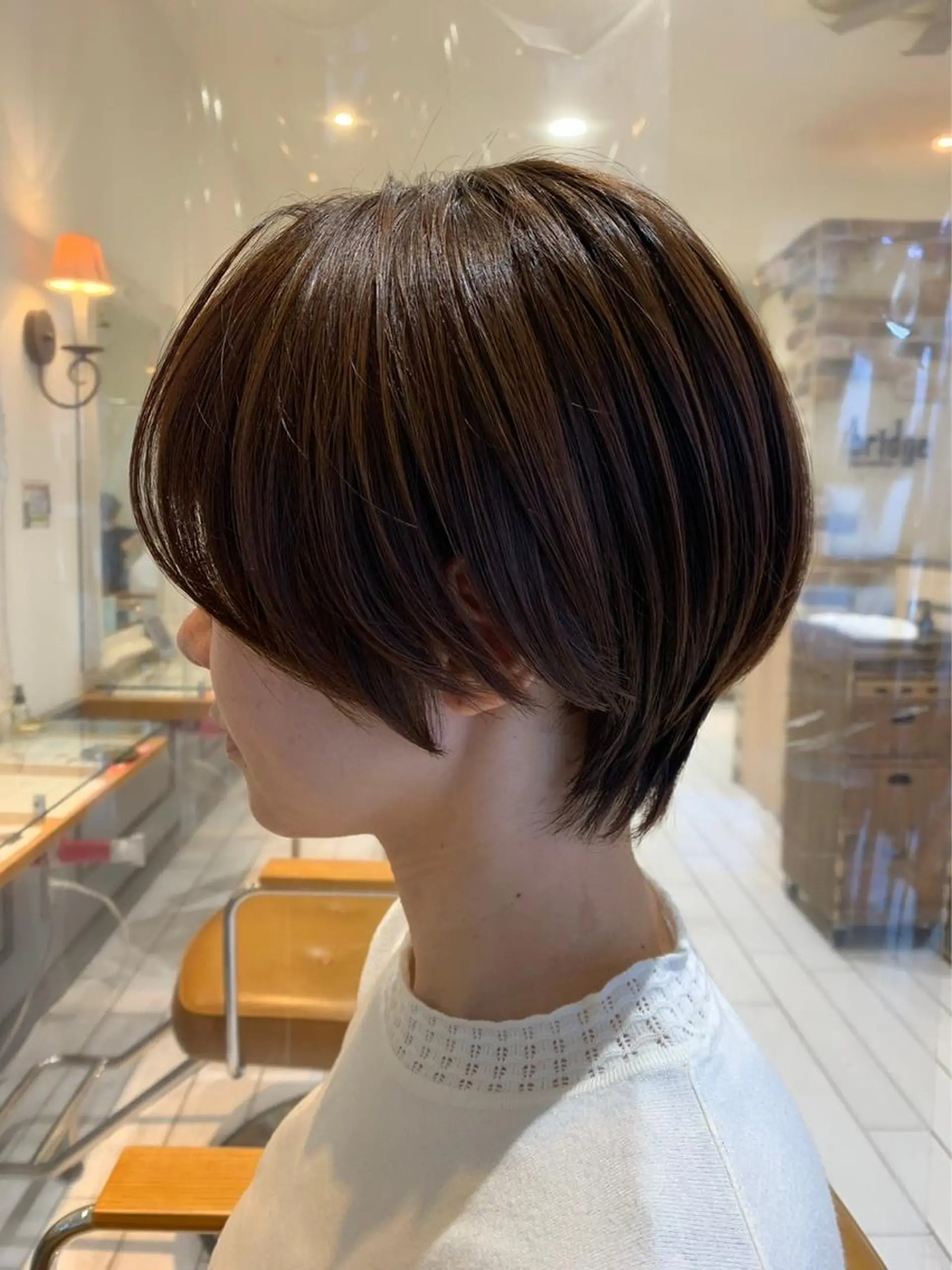 ショート 鈴木弥月/透明感カラ ー/髪質改善のヘアスタイル