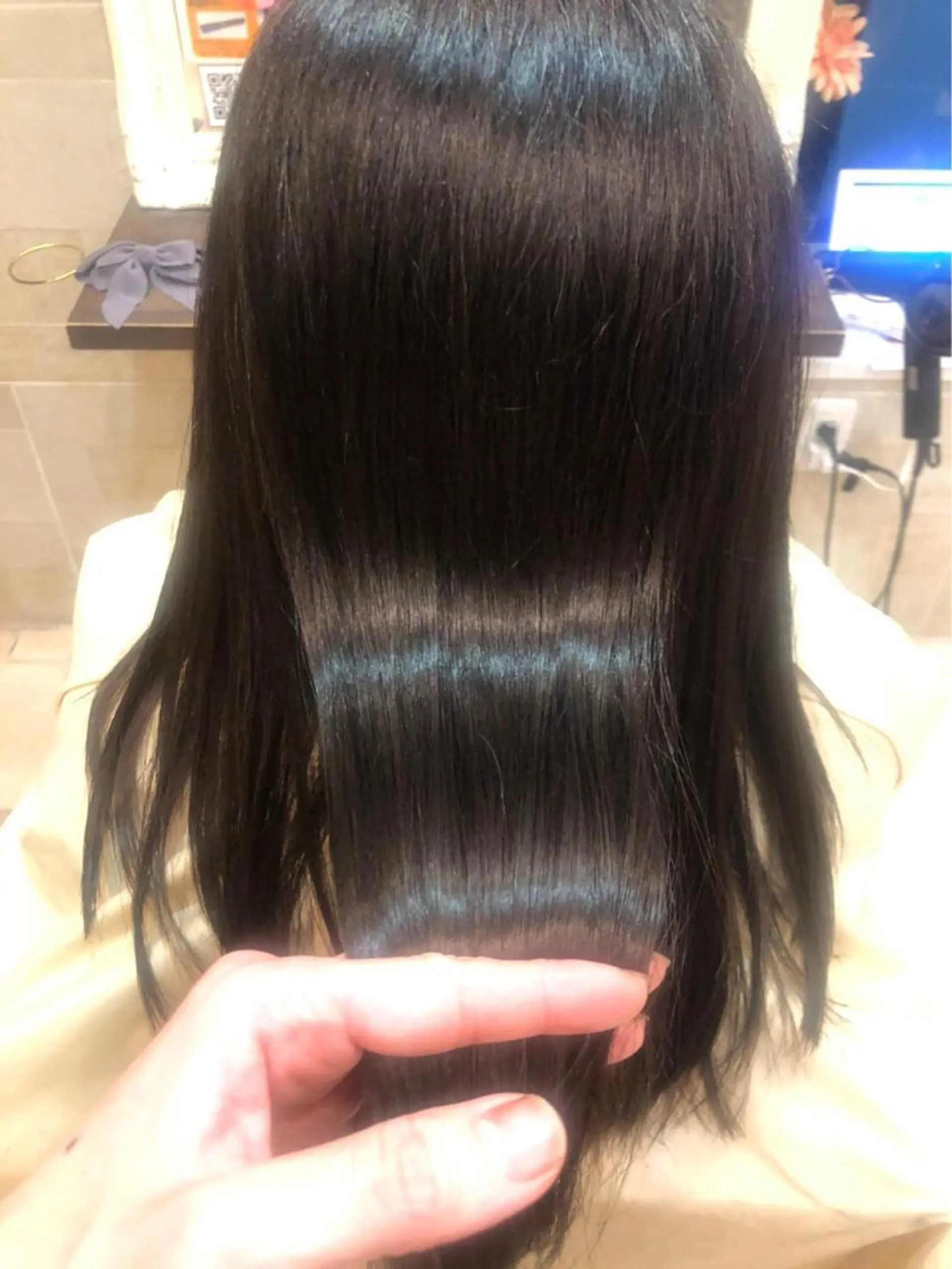 ロング イヤリングカラー Ai 浅草橋店のヘアスタイル