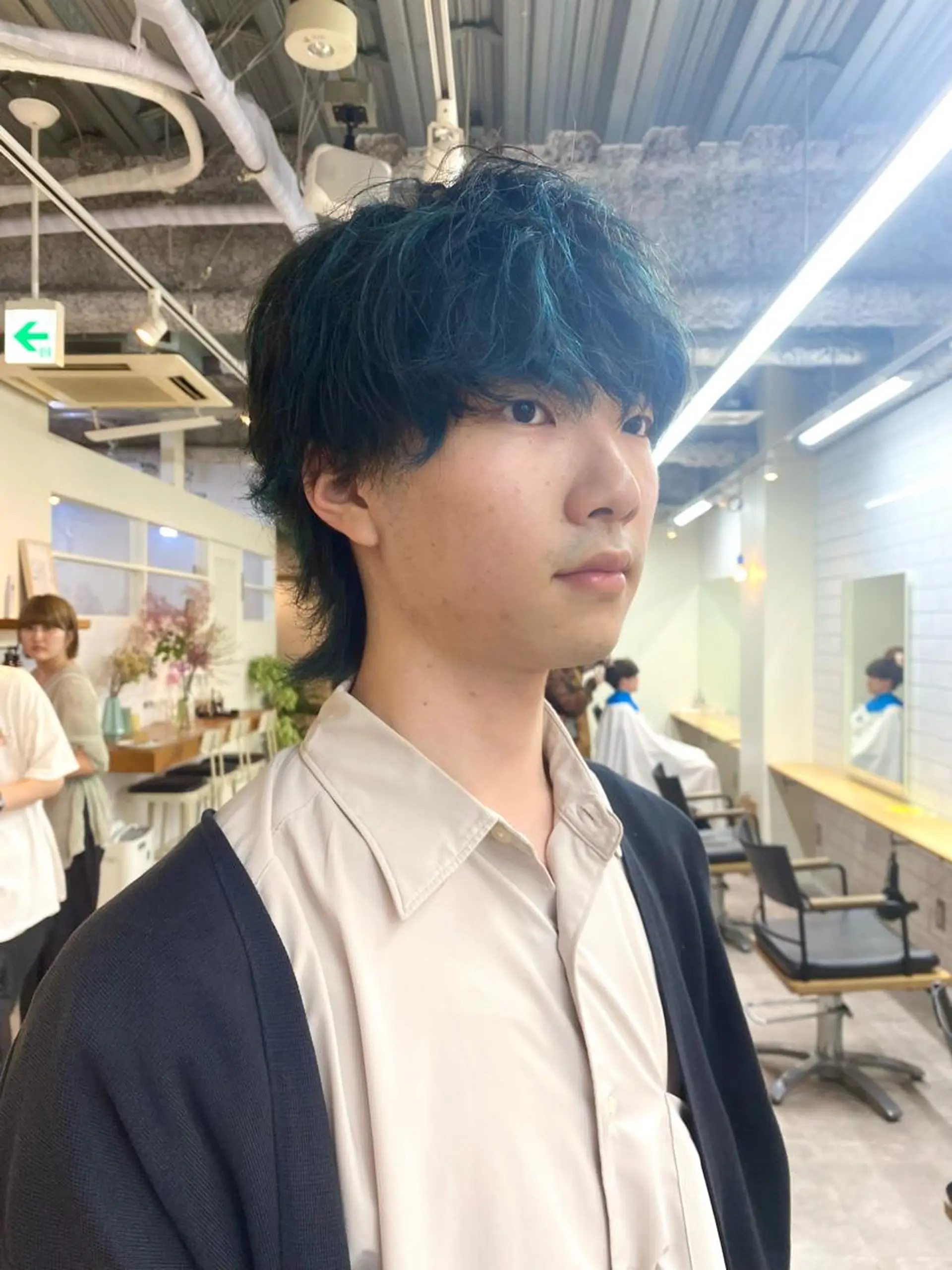 カラー メンズ メンズハイライト ブルーカラー ハイライトカラー カット ヘアカラー トリートメント シャドウパーマ/ 波巻パーマYu-Kiのヘアスタイル