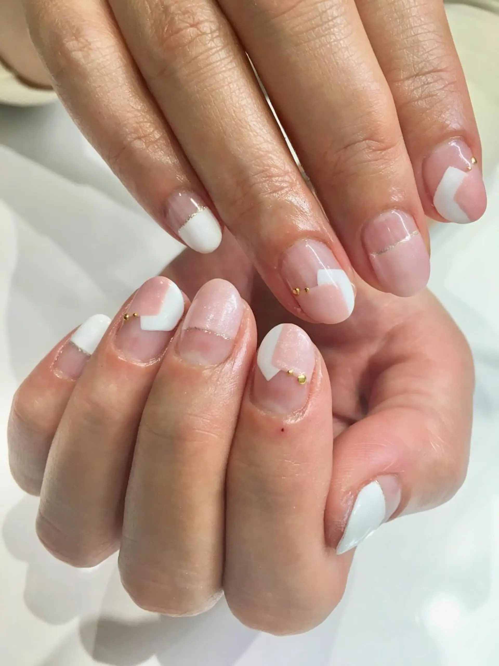 ネイル フレンチネイル シンプルネイル 佐藤 まりえのネイルデザイン