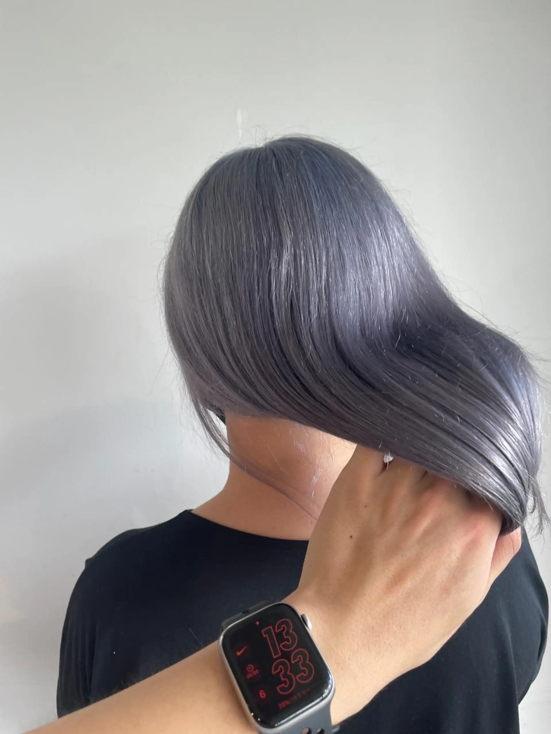 セミロング カラー ブルーカラー 実力派スタイリストの 完全無料パーマのヘアスタイル