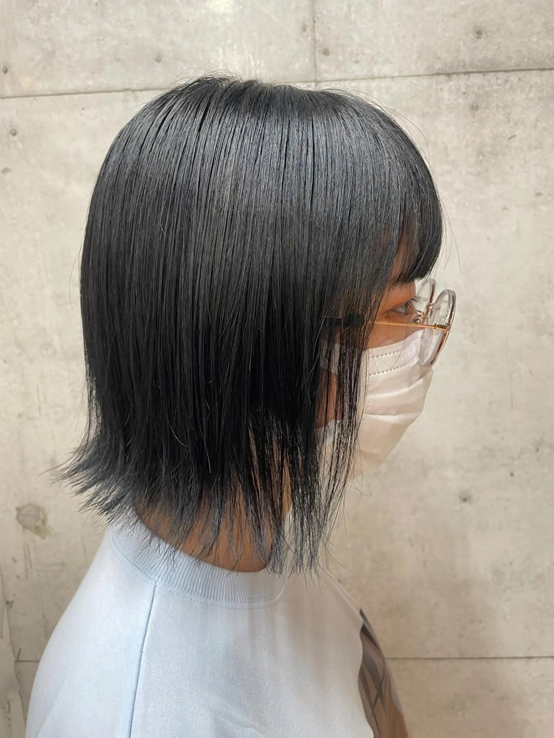 ミディアム カット ヘアカラー 女性に人気♪ はやしほのかのヘアスタイル
