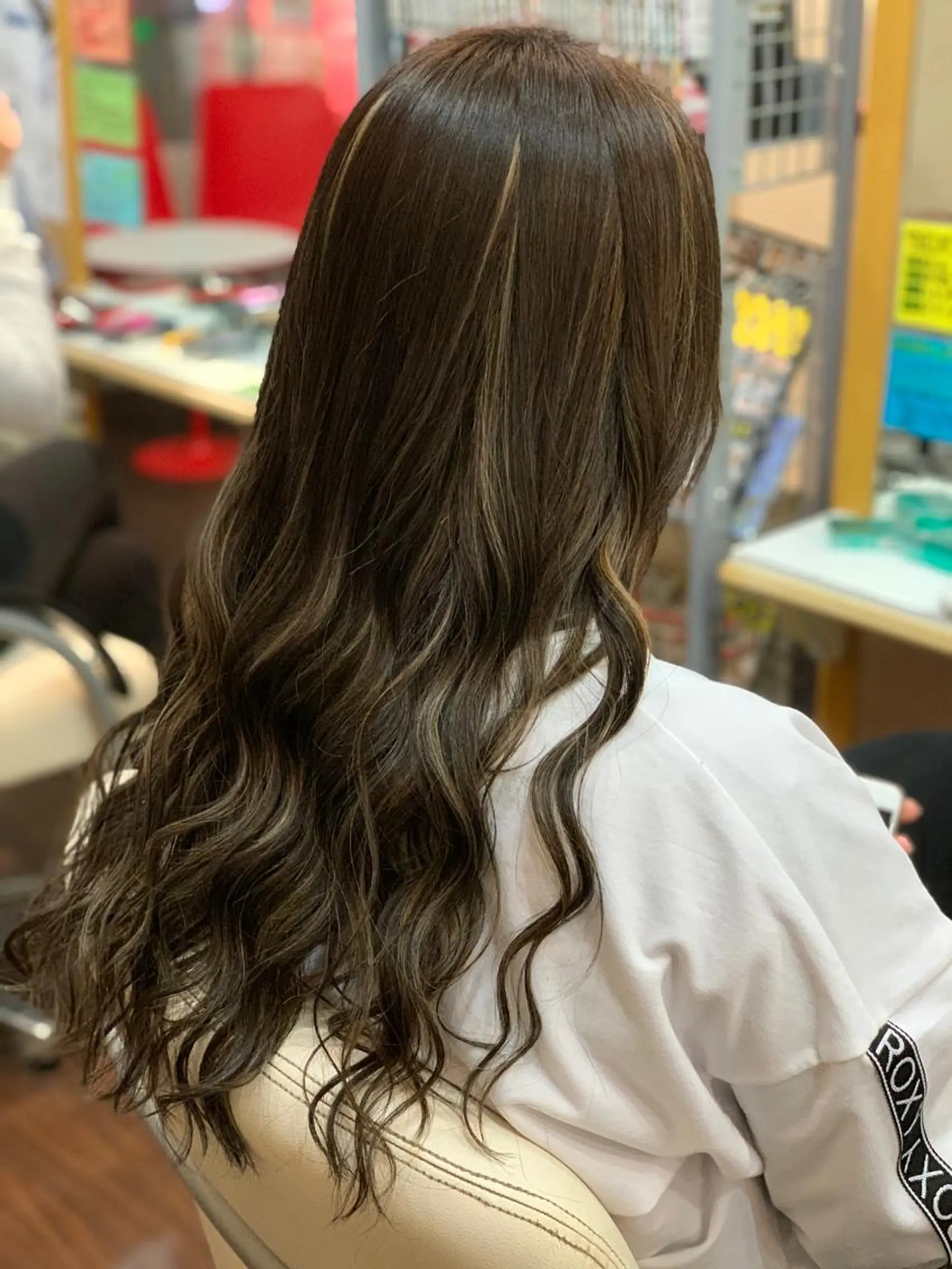 ロング ヘアカラー たけい ゆうきのヘアスタイル