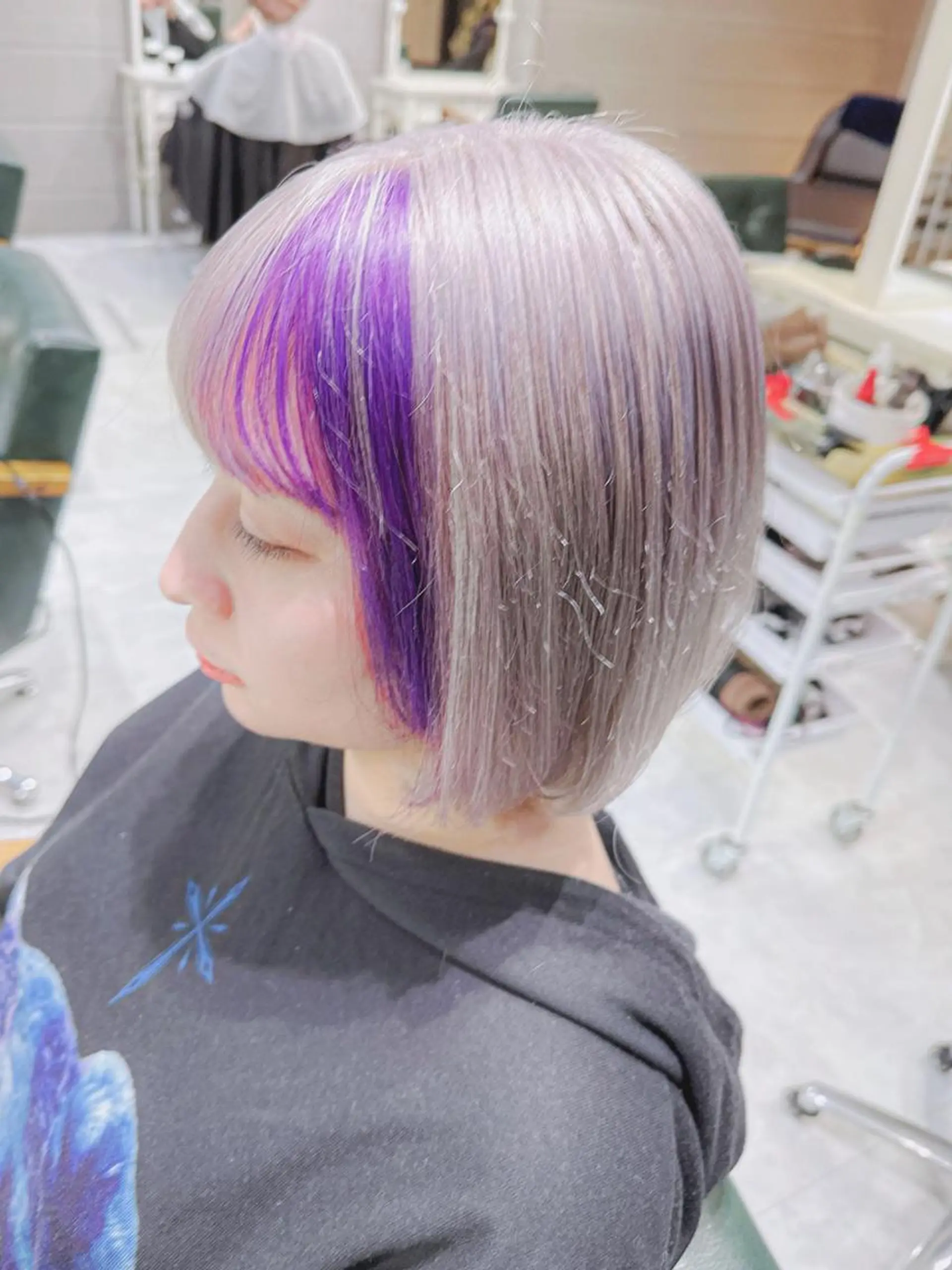 ミディアム カラー ヘアアレンジ デザインカラー ラベンダーカラー パープルカラー 𝐑𝐈𝐍𝐊𝐀 🐷🖤のヘアスタイル