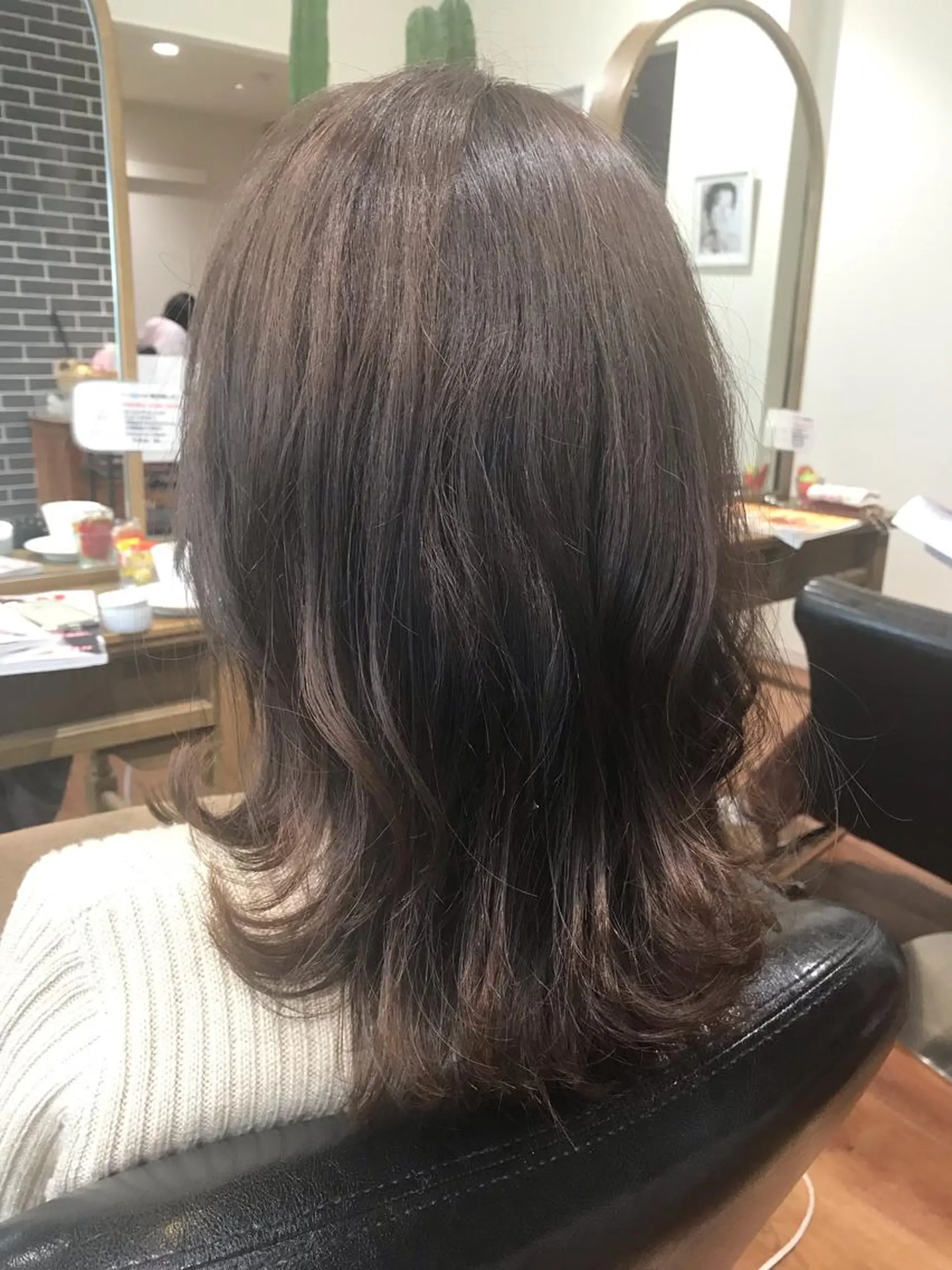 ミディアム カラー 透明感カラー カット ヘアカラー アザマ　ヤスカツ _rosso 川口のヘアスタイル