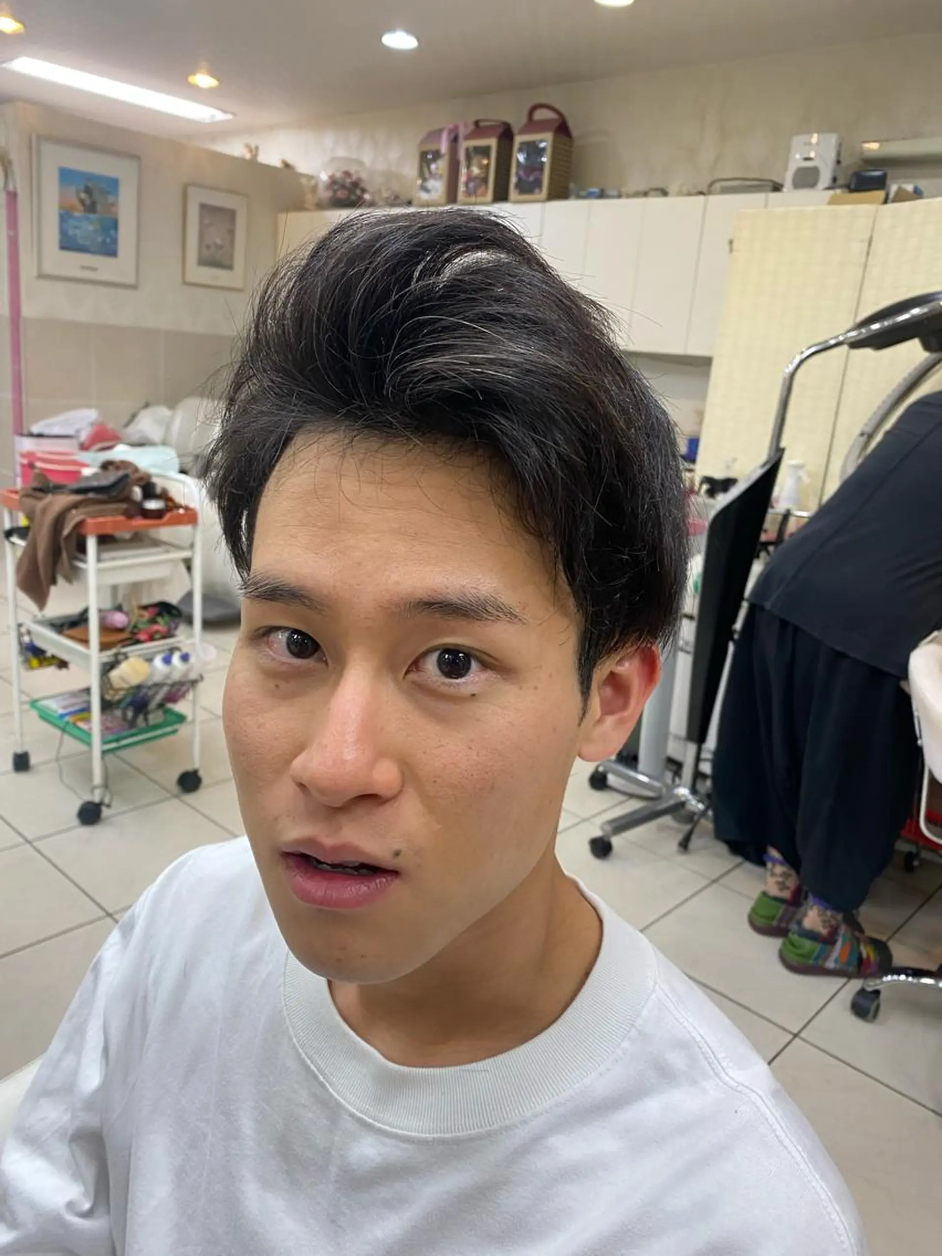 ショート かきあげバング ショートヘア 縮毛矯正専門店　美容室ハース所属・ウィリアム シュウのヘアスタイル