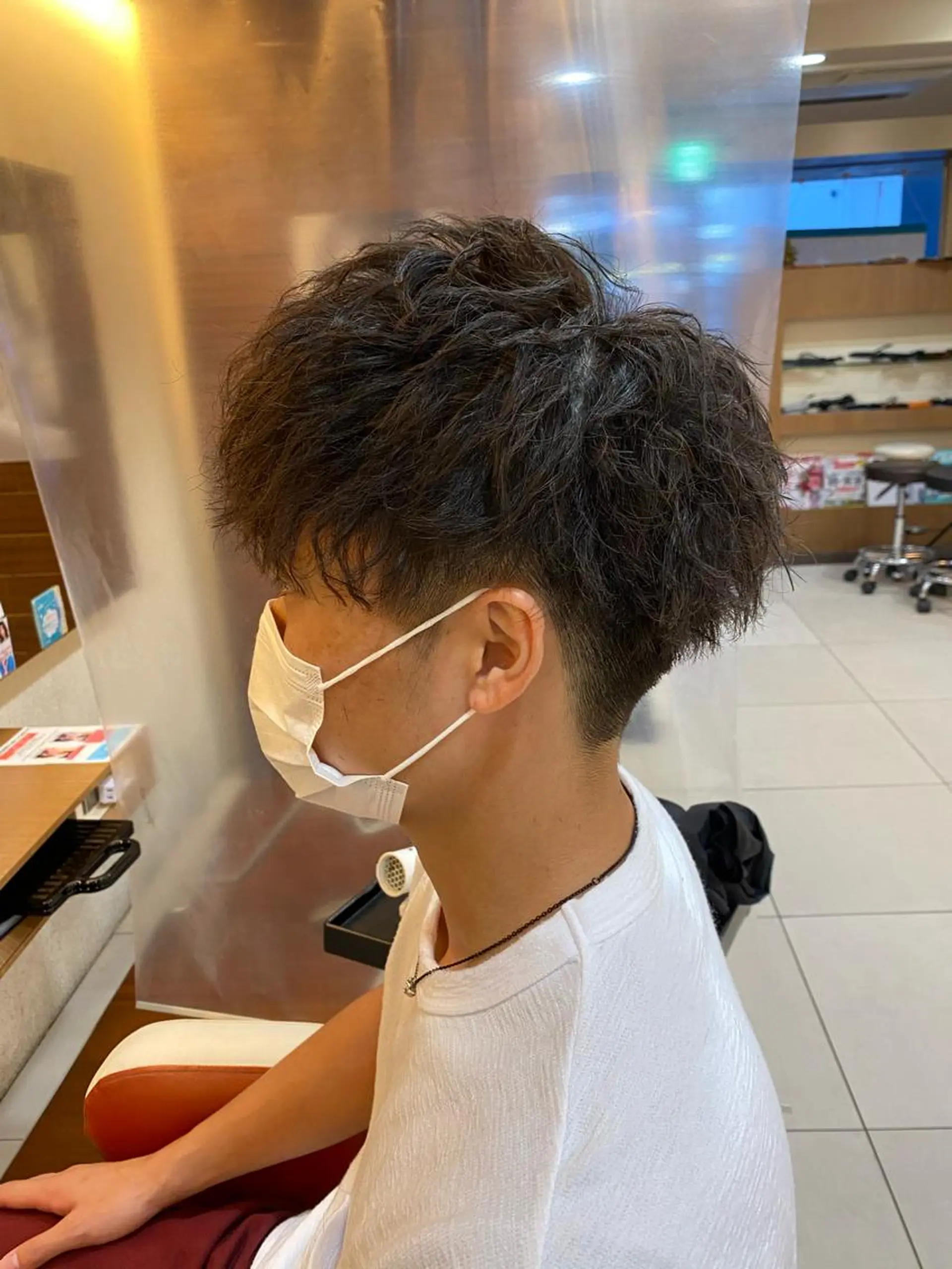 ショート パーマ メンズ マッシュ メンズパーマ 塩谷黎✨ブリーチ無W カラーメンズパーマ✨のヘアスタイル