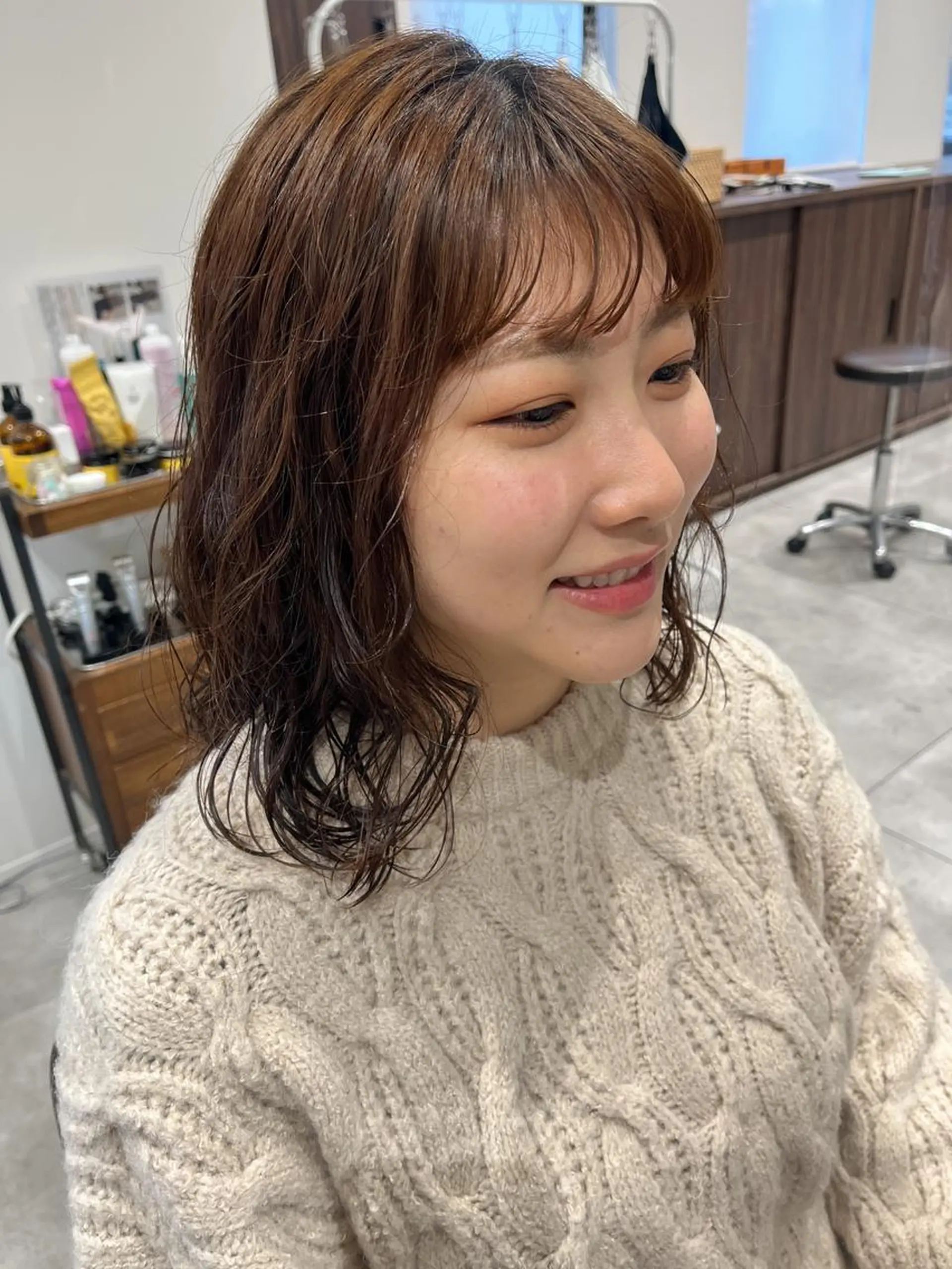 ミディアム パーマ 似合わせ/ボブ/ ショート/西島 絢香のヘアスタイル