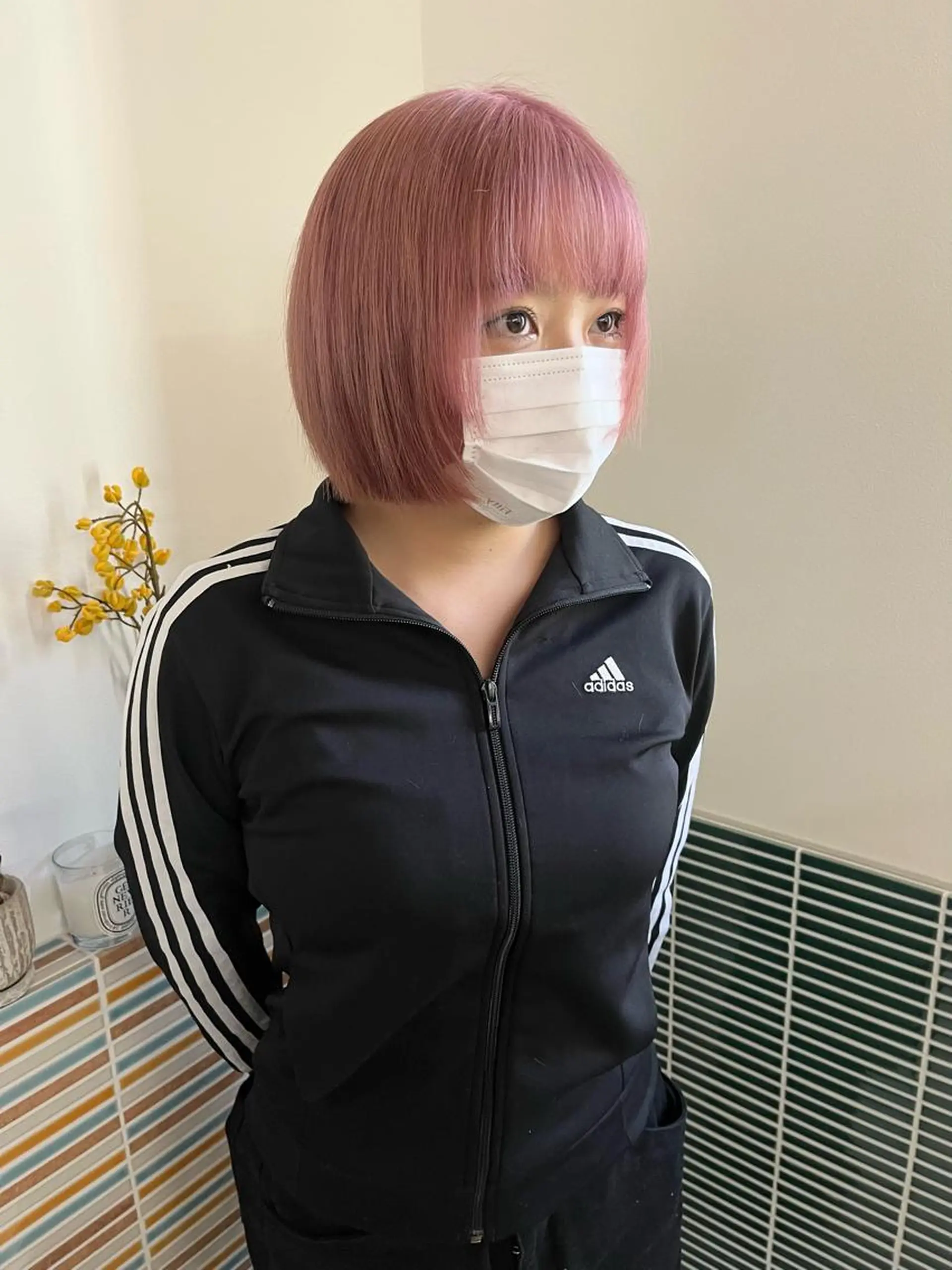 ミディアム カラー ベージュカラー ブリーチ ピンクカラー ピンクベージュ カット ヘアカラー トリートメント 🩷ハイトーン透明感 レイヤー🩷ユリカのヘアスタイル