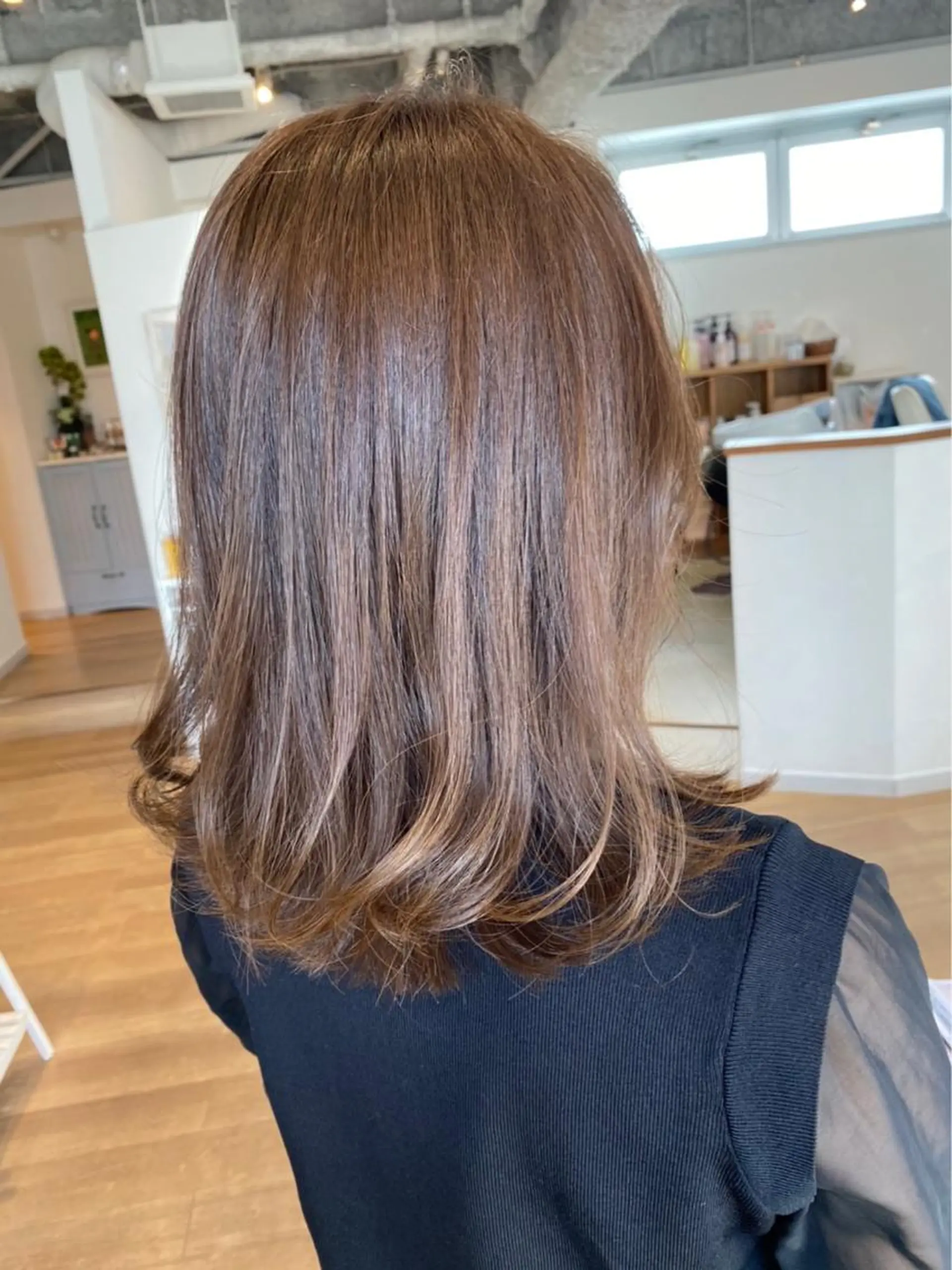 ミディアム 山中 かりんのヘアスタイル