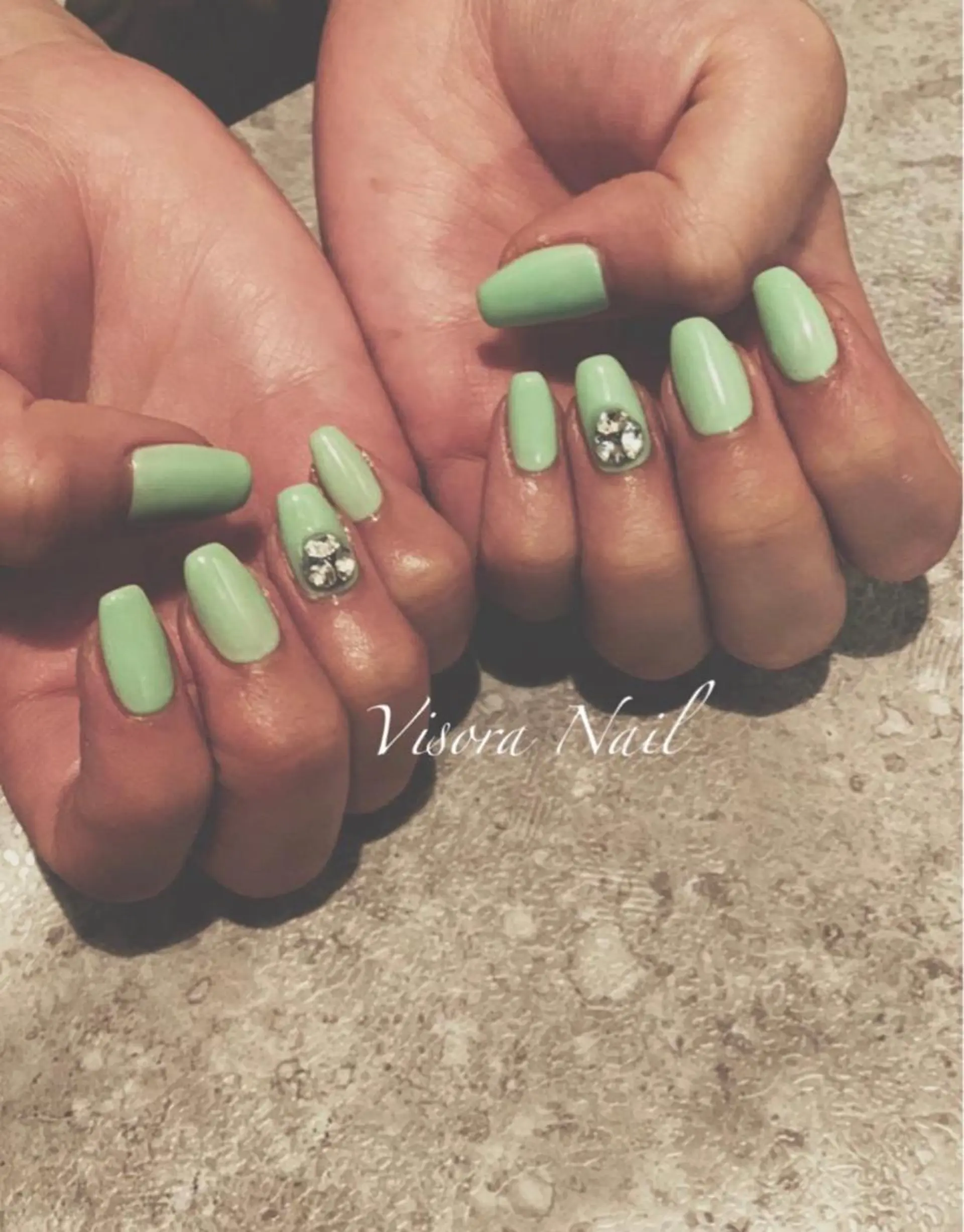 ネイル 美SORA ～ｳﾞｨｿﾗ～のネイルデザイン