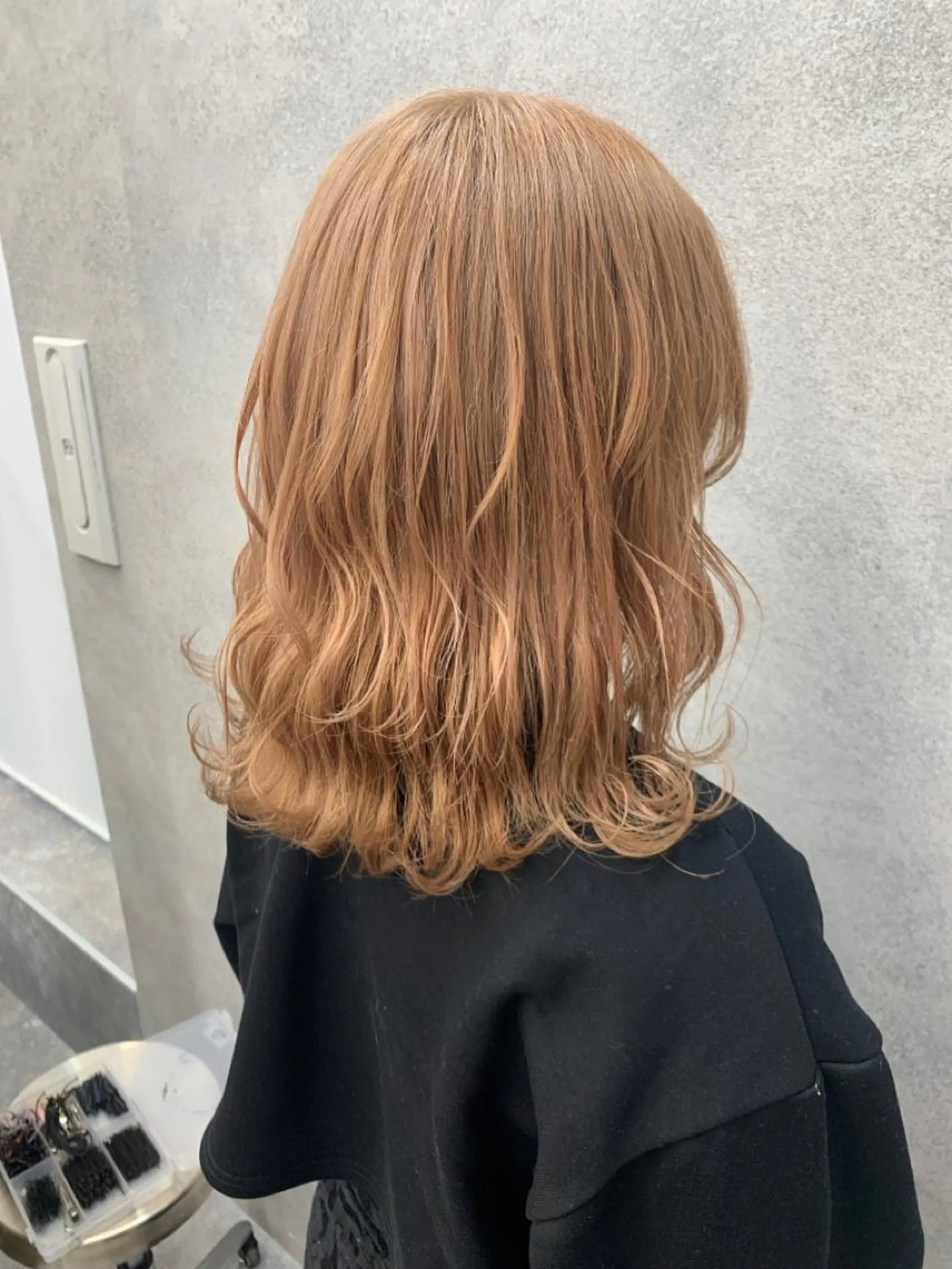 ミディアム カラー ヘアアレンジ メンズ キッズ ショートボブ ミディアムパーマ メンズバレイヤージュ メンズブリーチ メンズハイライト ヘアカラー 🌈難波🌈ベージュ カラー【ヒロム】のヘアスタイル