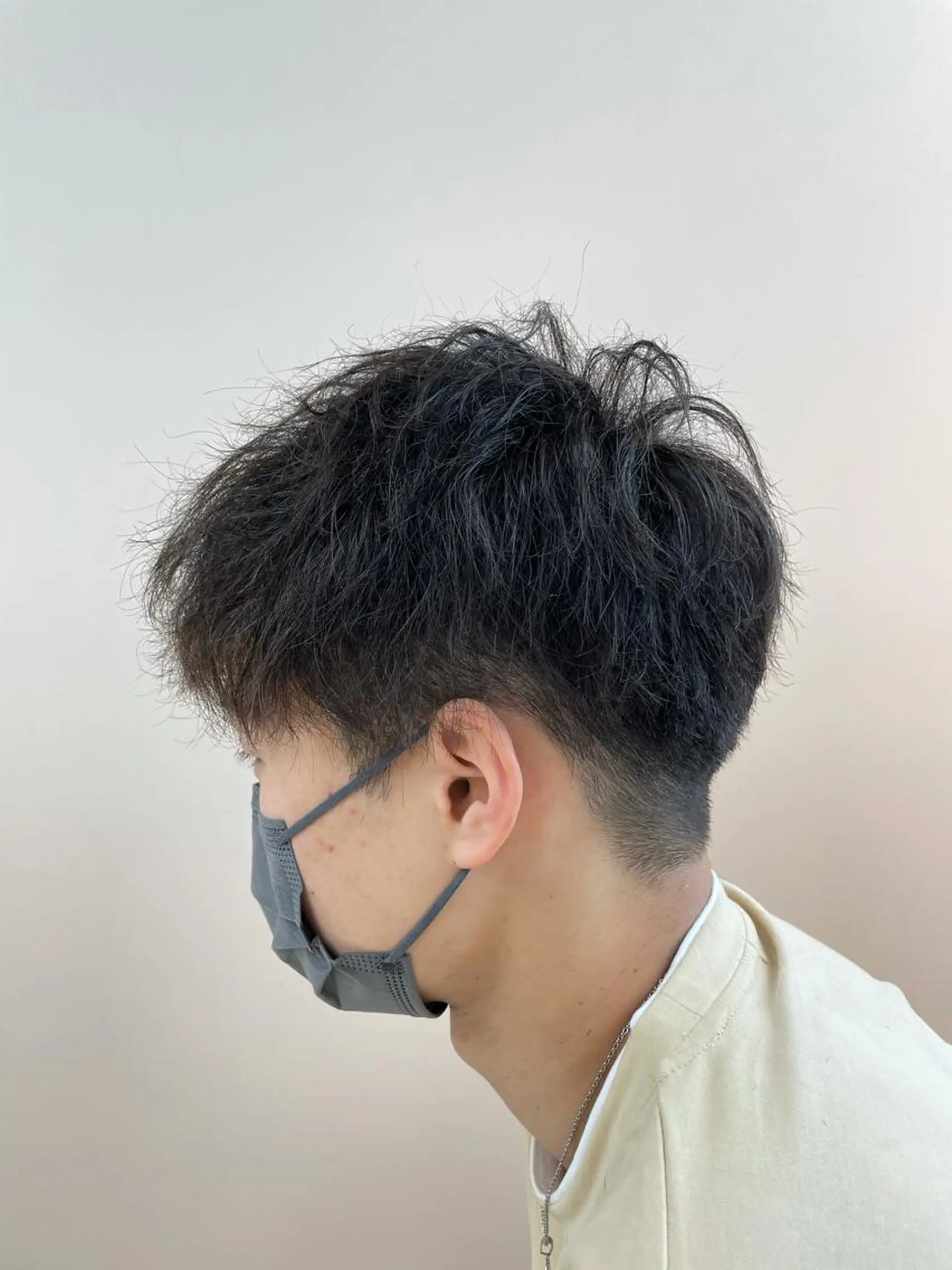 ミディアム パーマ 淡路.上新庄/透明感 .艶カラー/野口春貴のヘアスタイル