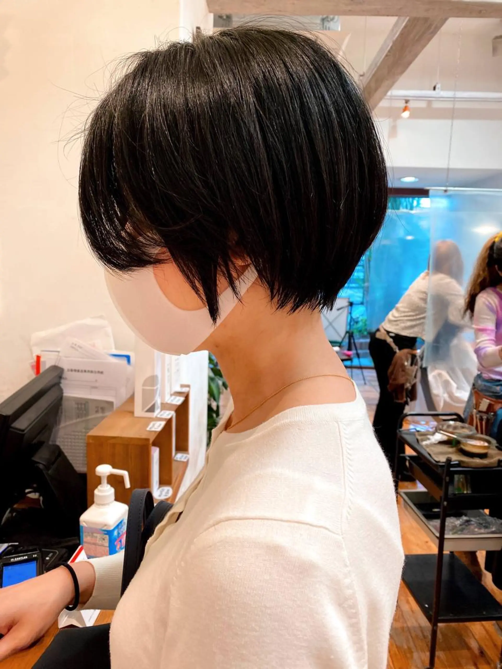 ショート カラー カット特化柏駅 徒歩3分LOUのヘアスタイル