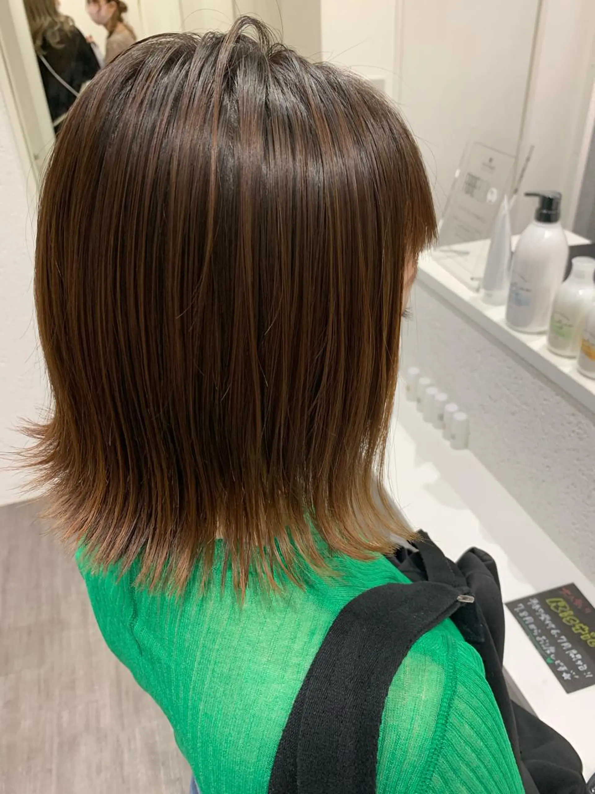 ミディアム 【酸性ストレート】 宮下和明のヘアスタイル