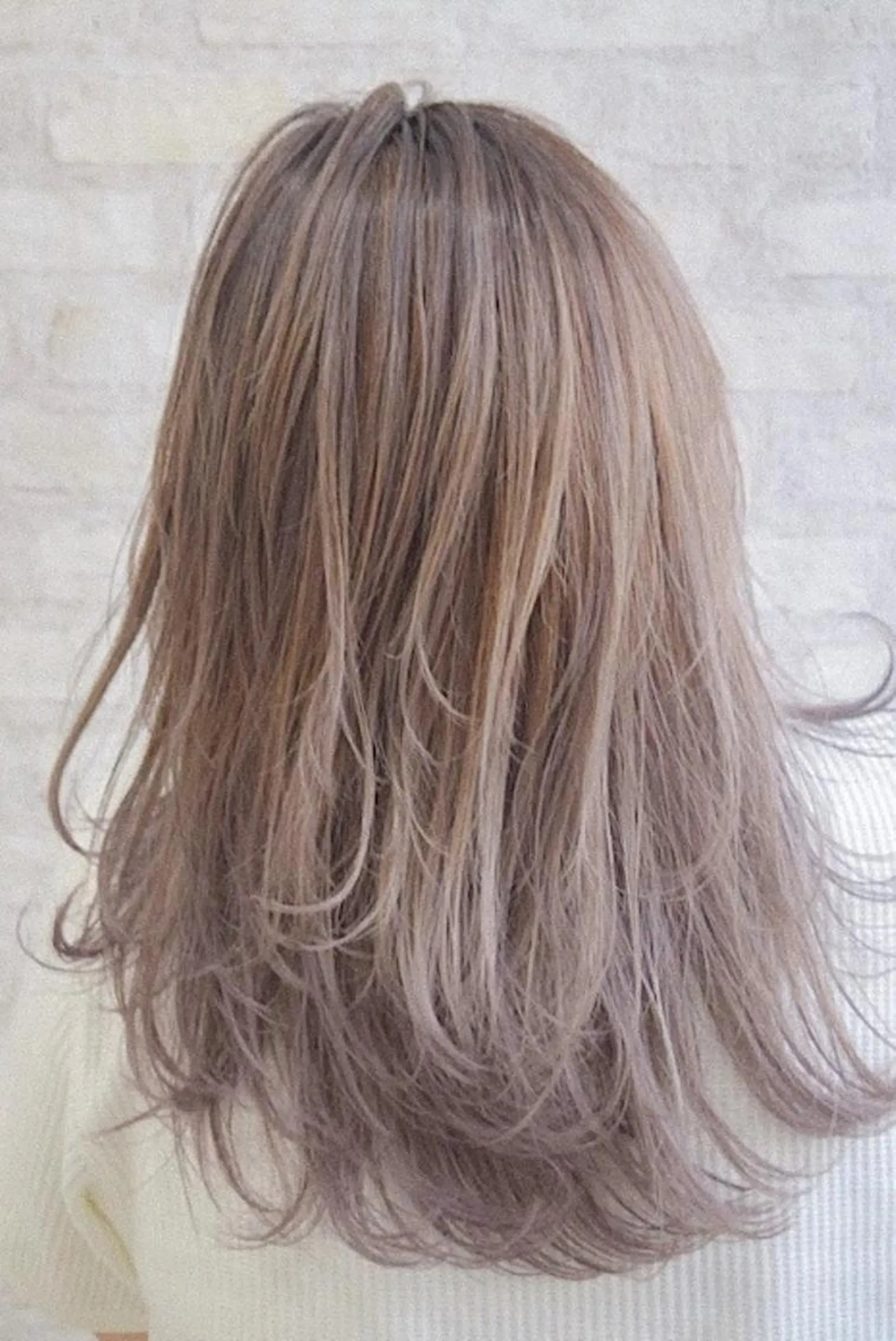 カラー ハイトーンカラー RYUのヘアスタイル