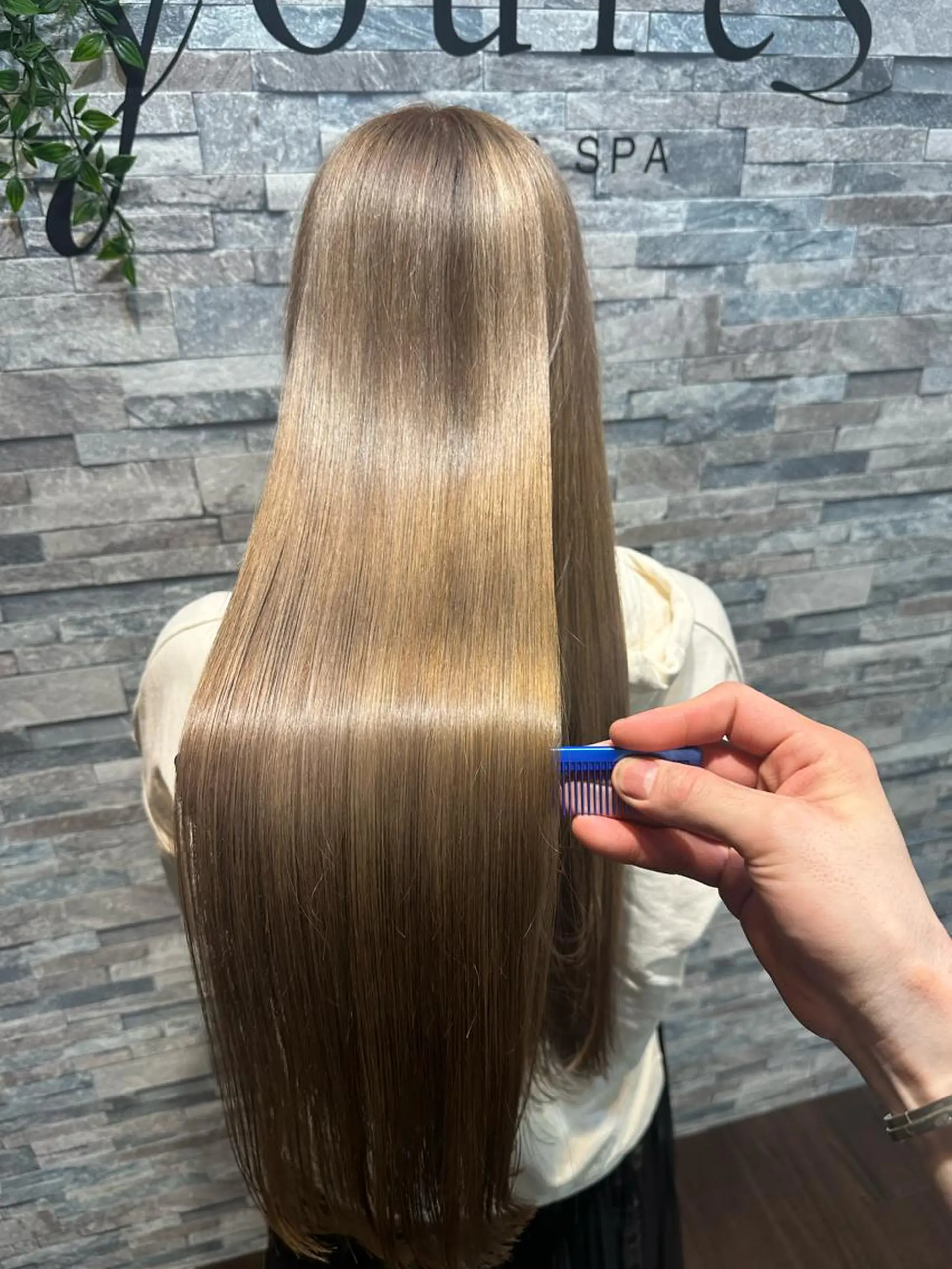 ロング カラー カット ヘアカラー トリートメント ヘッドスパ youres hair 東口店所属・🌸ULTOWA🌸 髪質改善/縮毛/店長のヘアスタイル