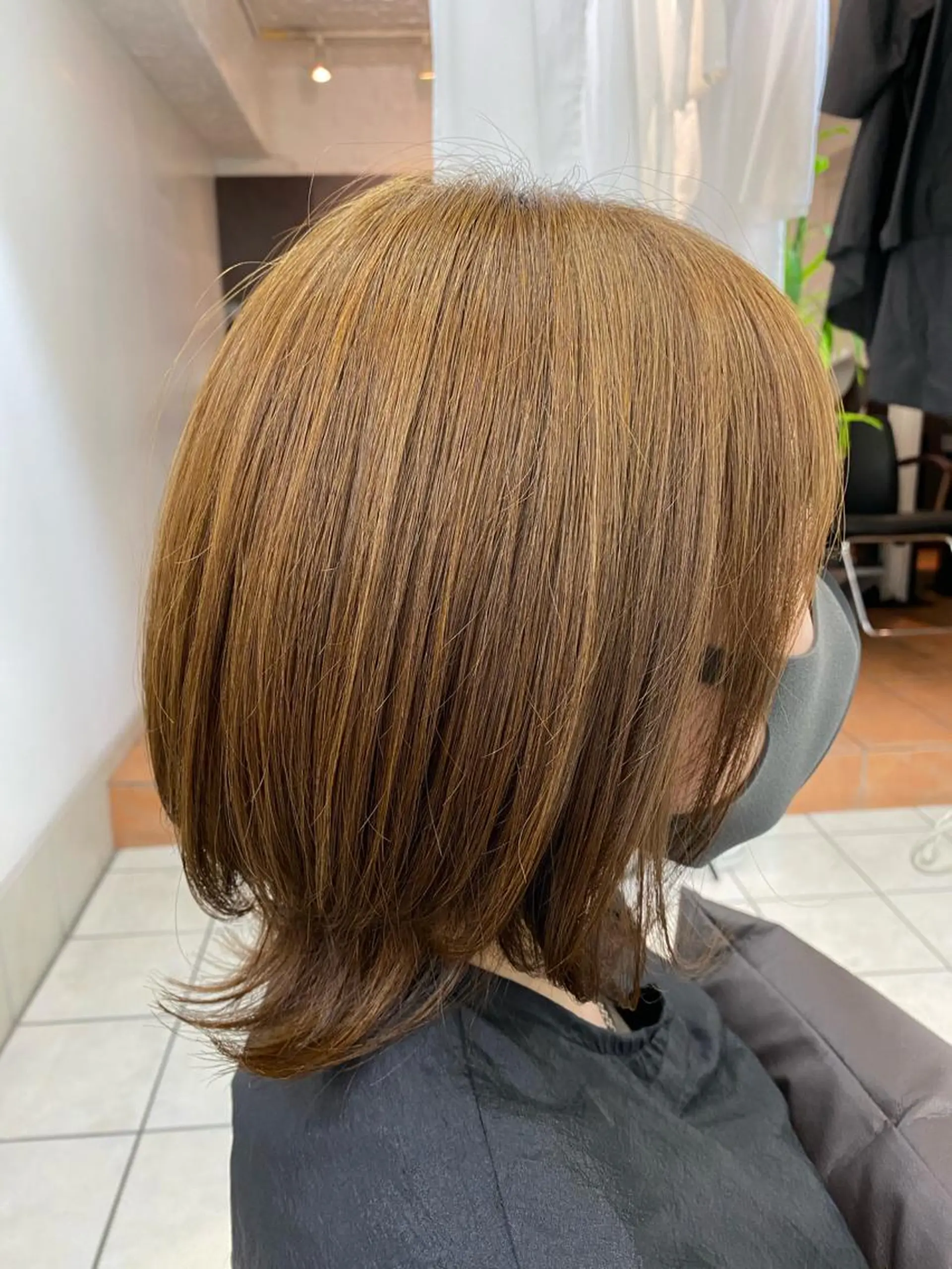 カラー ブリーチ ハイライトカラー メンズ特化 刈り上げない/金井のヘアスタイル