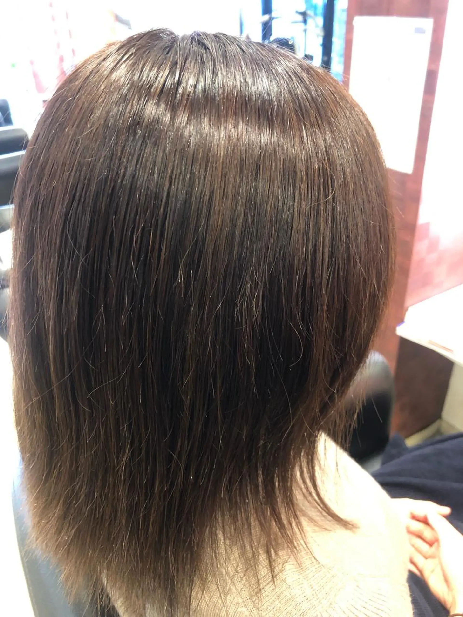 ミディアム カラー アッシュ ネイビーカラー エル美容室所属・織田 英之のヘアスタイル