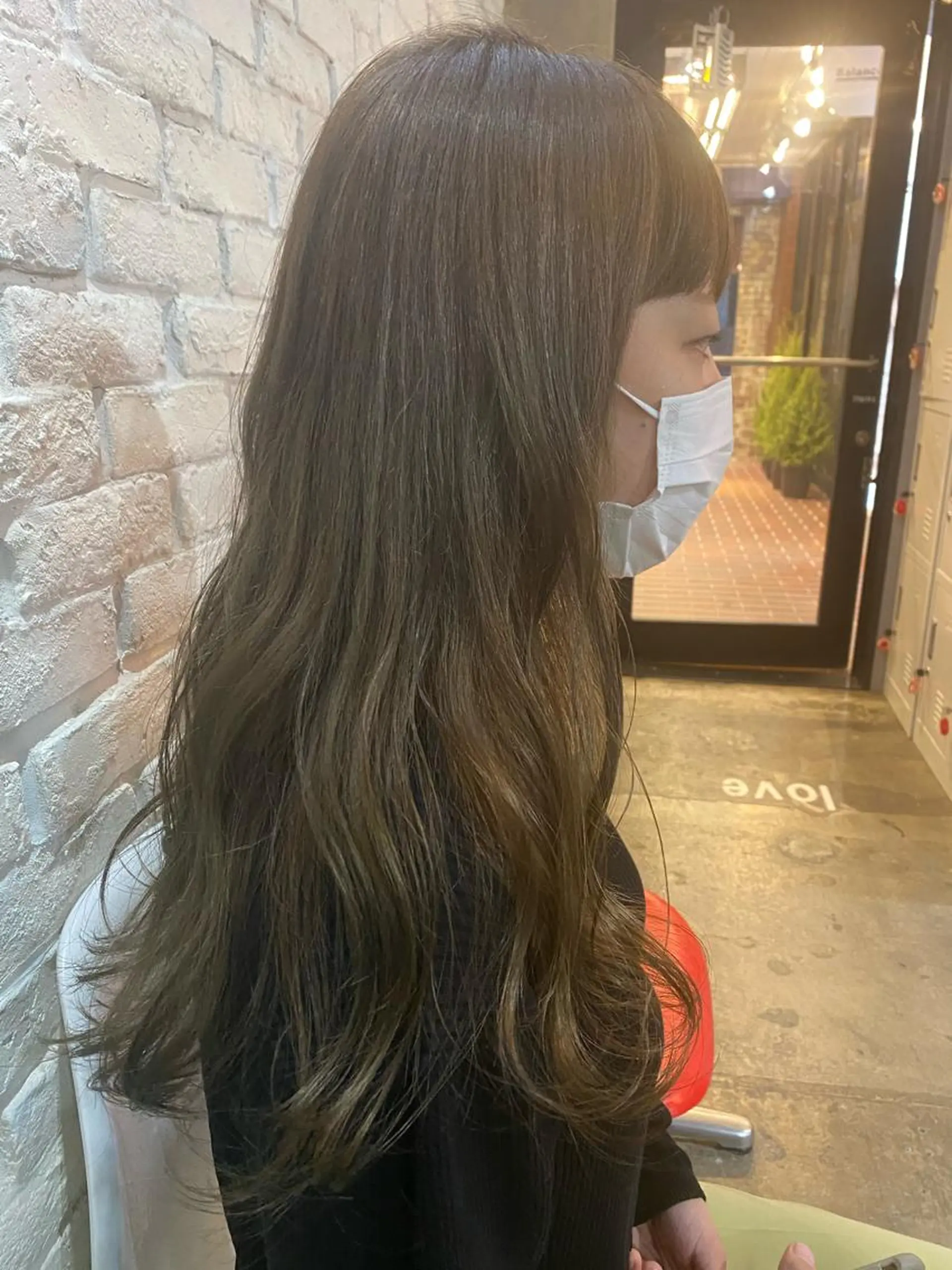 ロング カラー ベージュカラー オリーブベージュ ヘアカラー トリートメント 半個室女性salon 🩰Natsumiのヘアスタイル