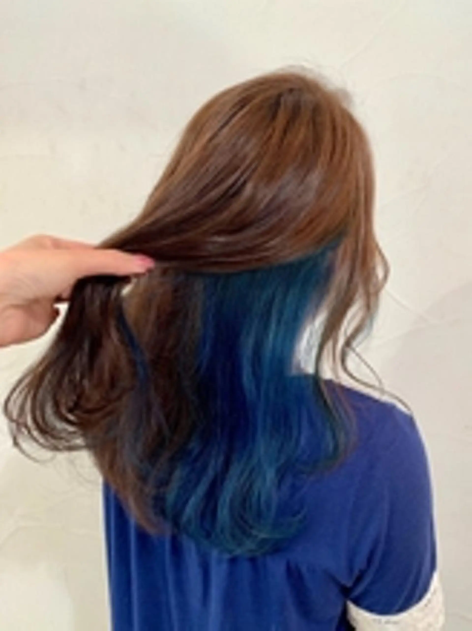 カラー 下池 紗加のヘアスタイル