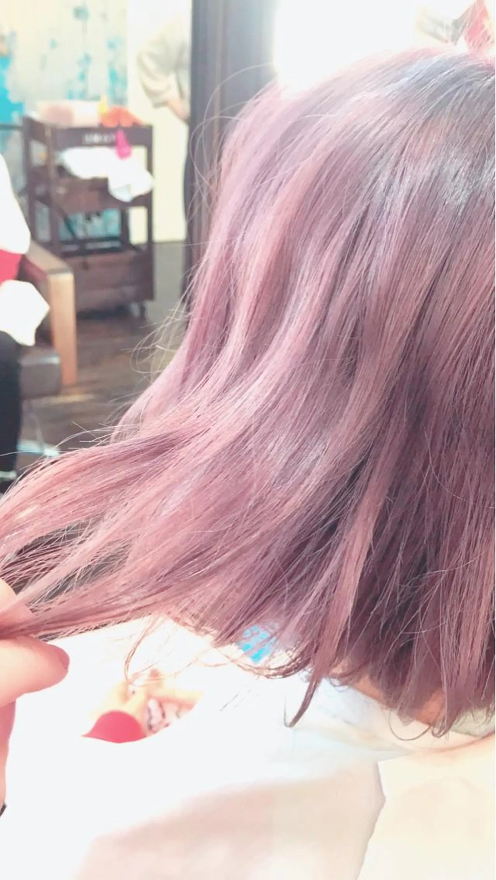 ミディアム カラー ブリーチ ピンクカラー FRAME所属・FRAME 名古屋市北区のヘアスタイル