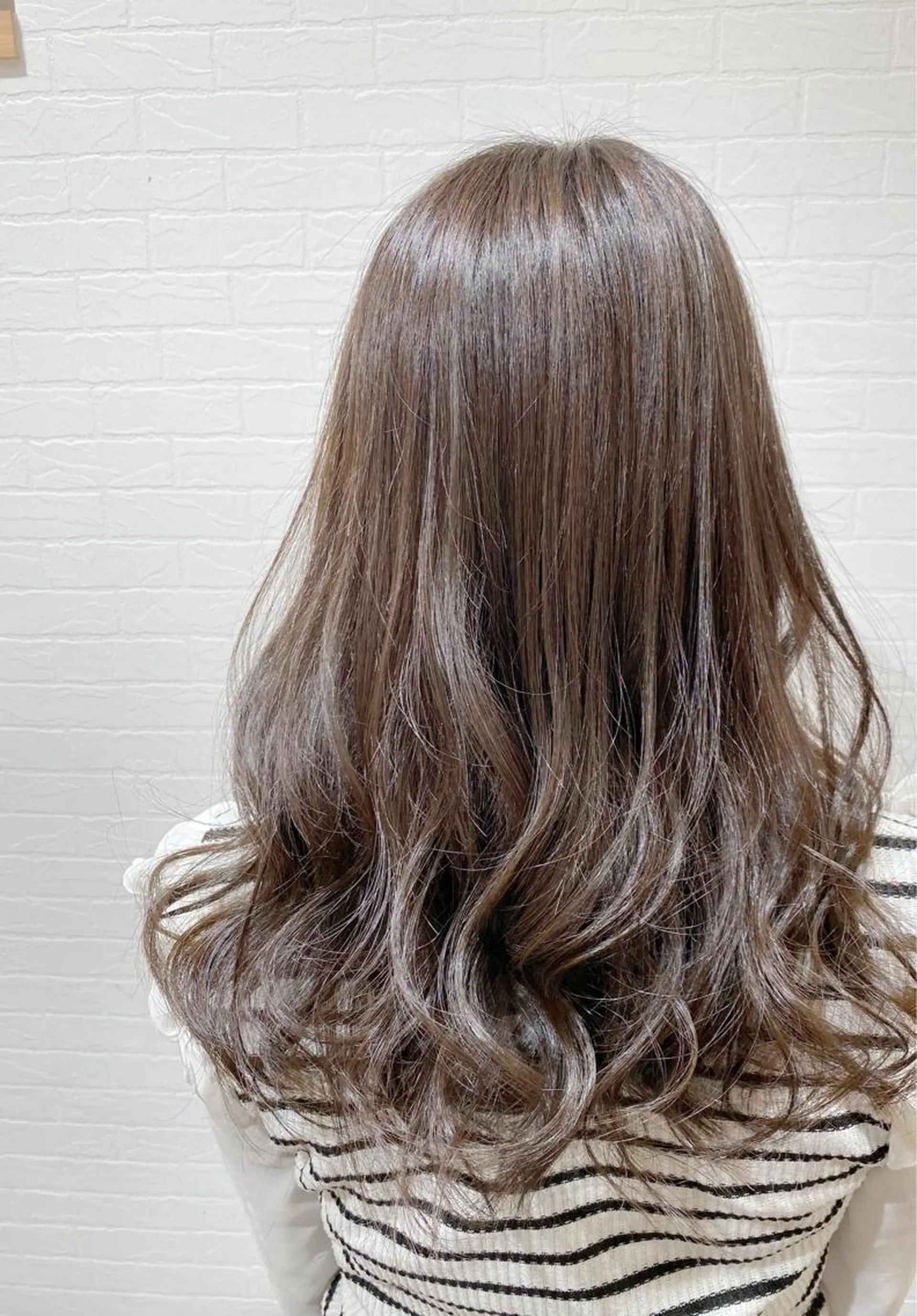 カラー GRANLUSSO 〜グランルッソ駅前店所属・木口 嘉美のヘアスタイル