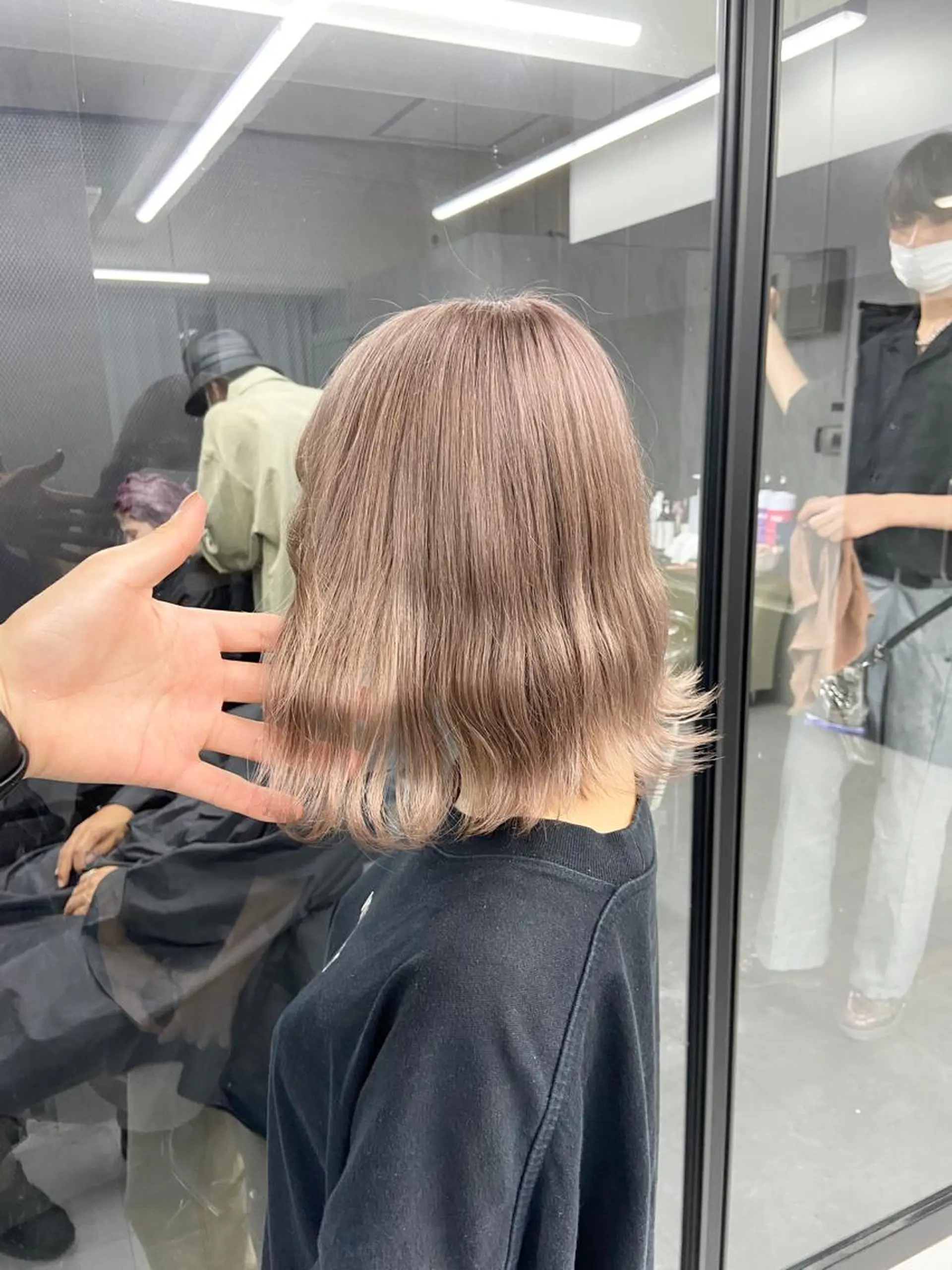 ミディアム カラー ハイトーンカラー ミルボンAujua認定サロン Ria  OSAKA 梅田所属・メンズ、エクステ特化 Ryuのヘアスタイル