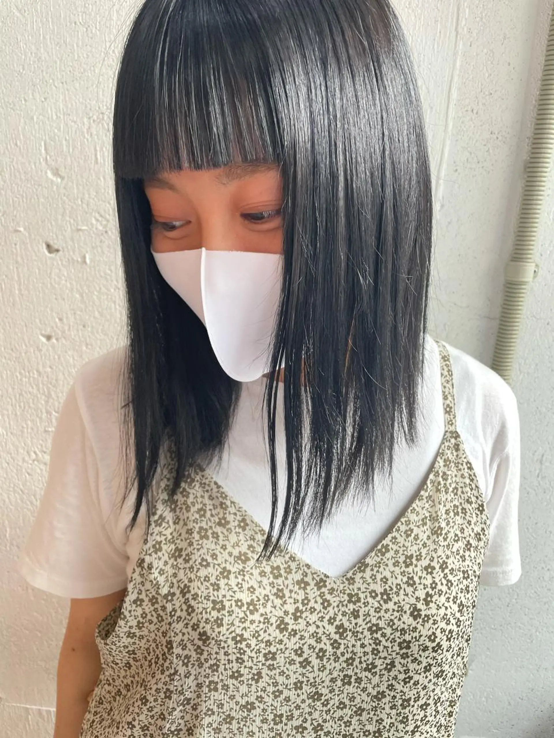 ミディアム カット ヘアカラー トリートメント hisano / ハイトーン・透明感のヘアスタイル