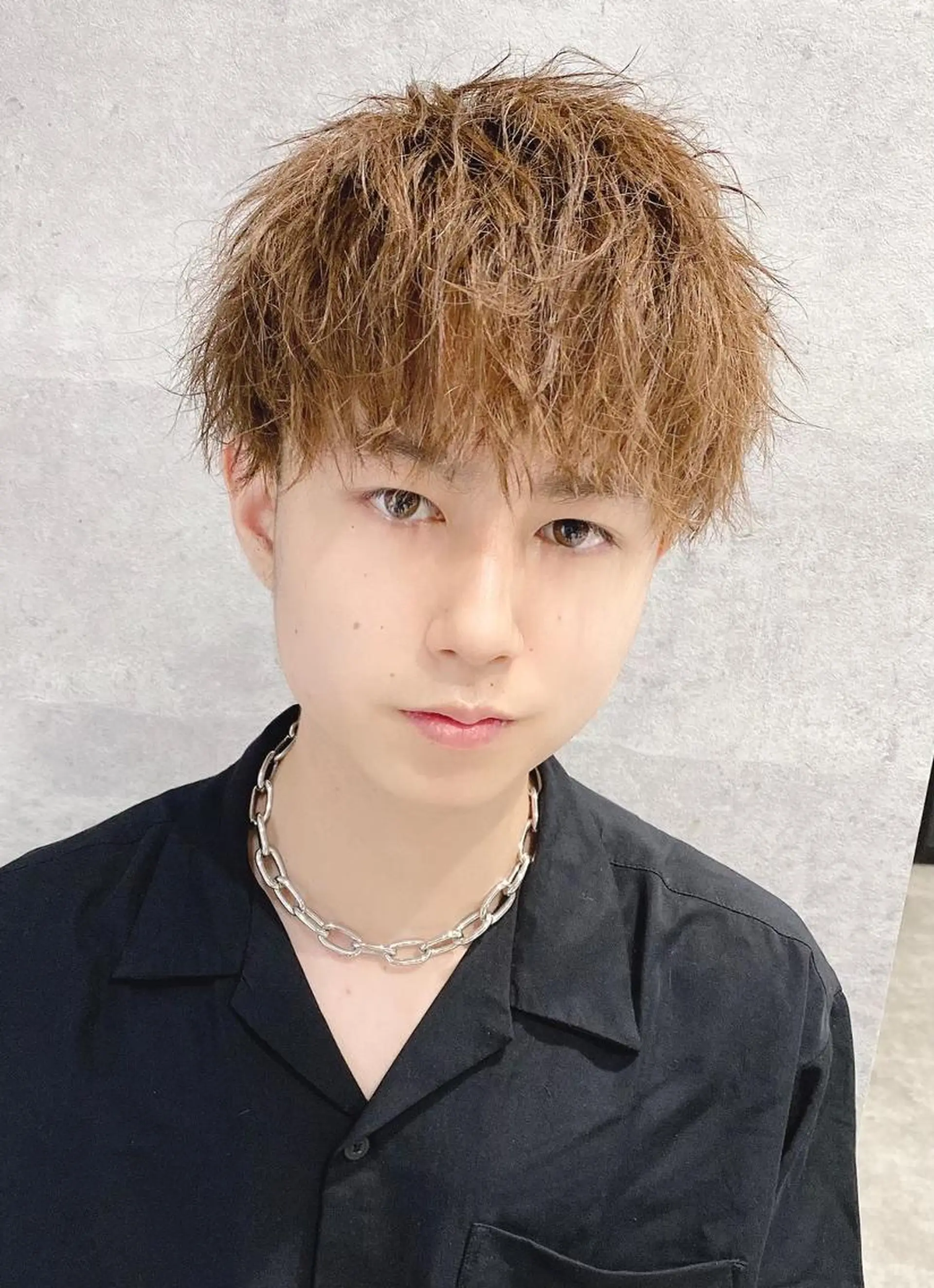 メンズ メンズハイライト メンズインナーカラー カット Ammi hairのヘアスタイル