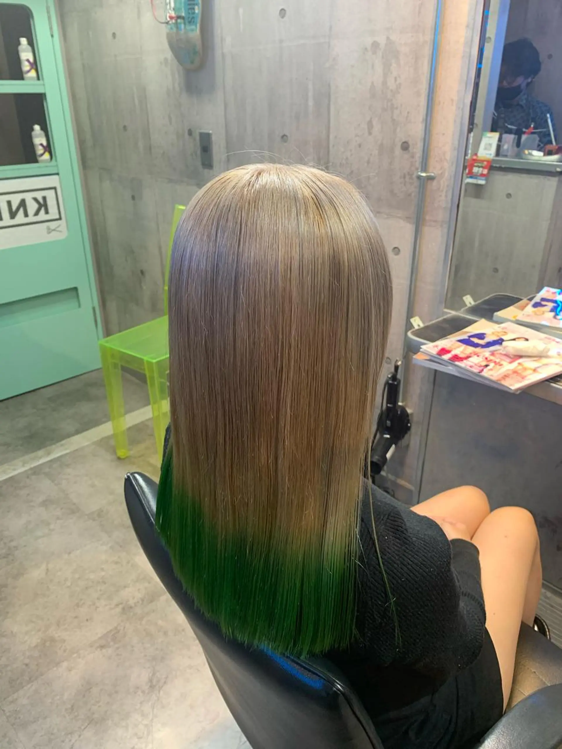 ロング カラー ヘアカラー ハイトーン/メンズ/ ウルフ特化   小松のヘアスタイル