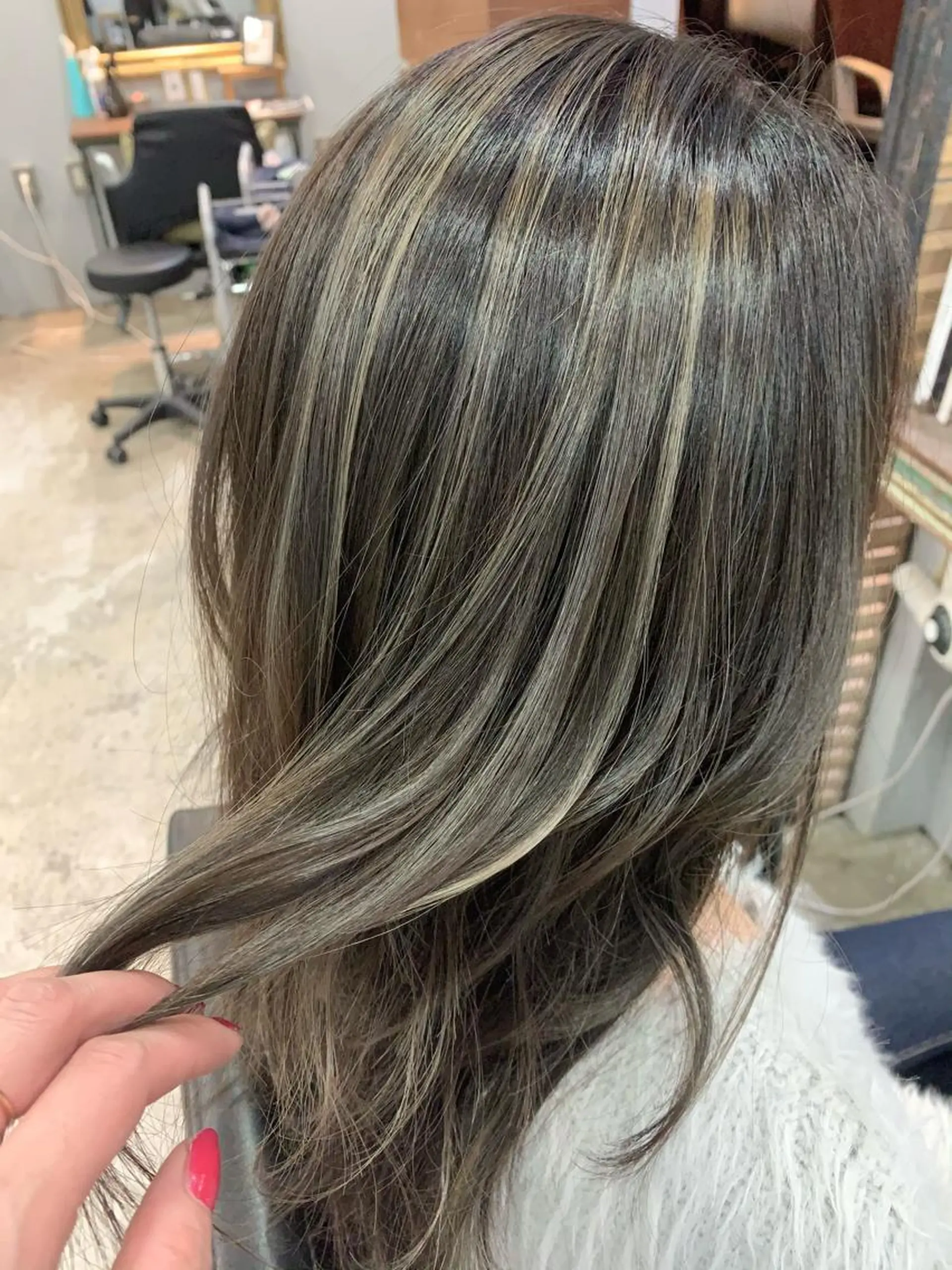 ミディアム カラー Little_okinawa所属・Mikuri 【Little】のヘアスタイル