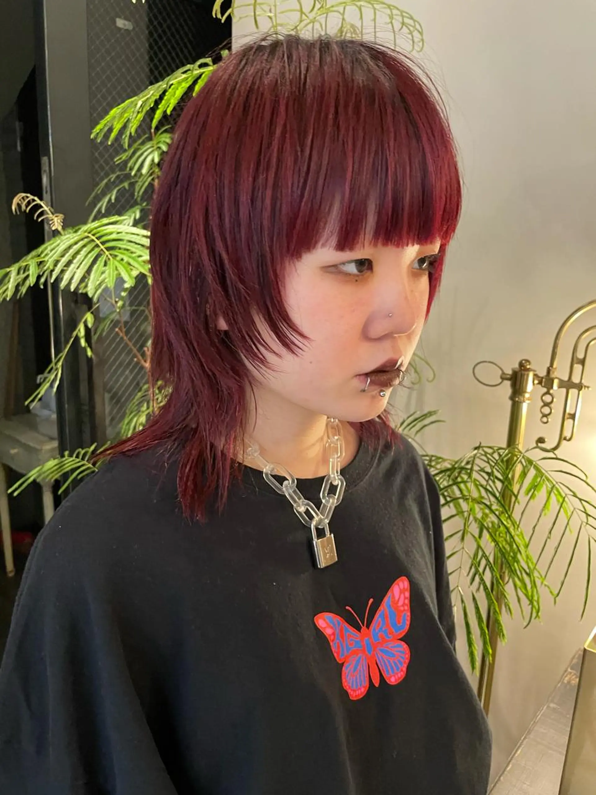 ショート カラー レッドカラー ウルフカット カット ヘアカラー トリートメント SALOWIN所属・ブリーチ🧹 ボブ✨レイヤーのヘアスタイル