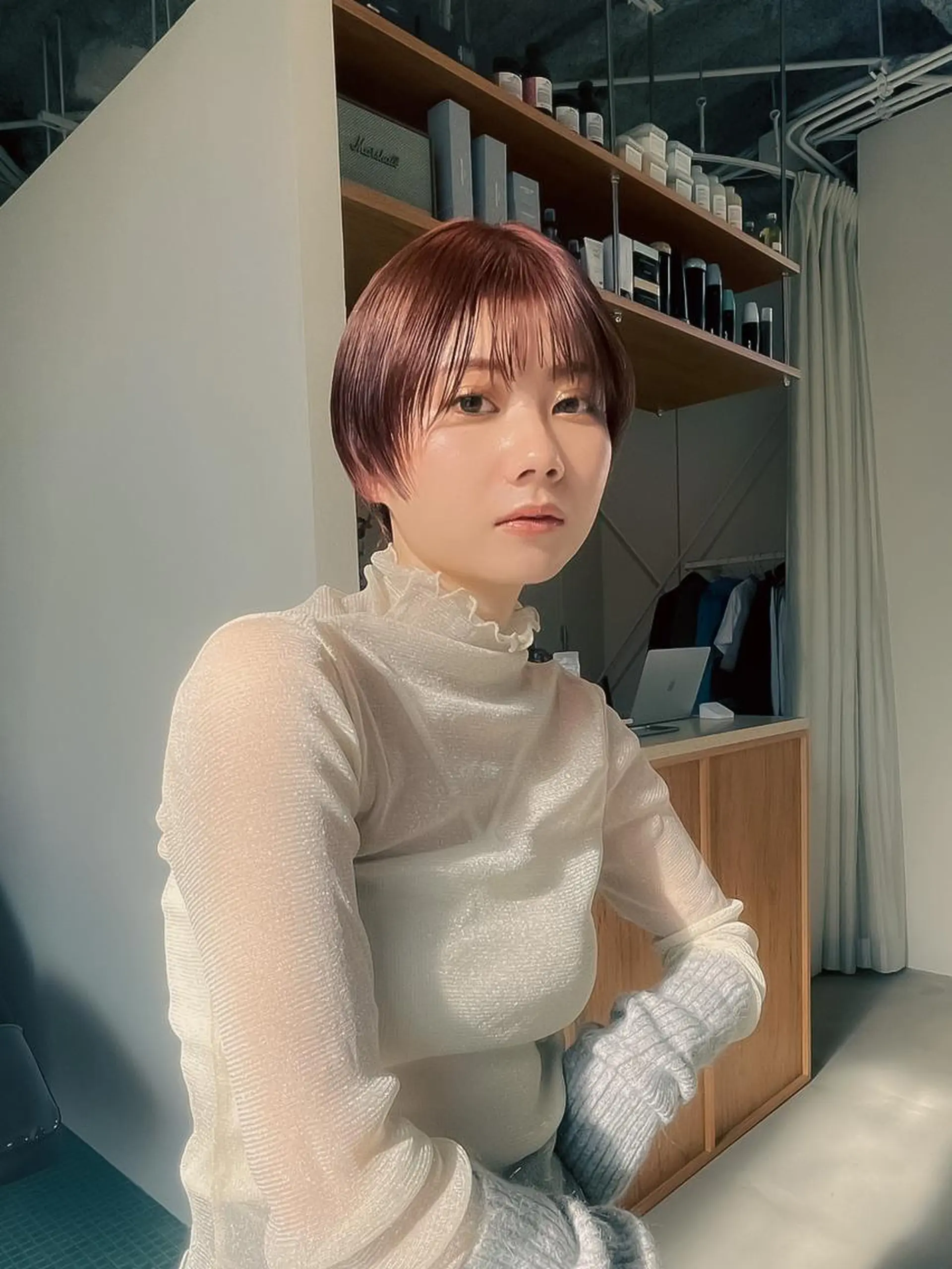 セミロング 五屋 美咲のヘアスタイル