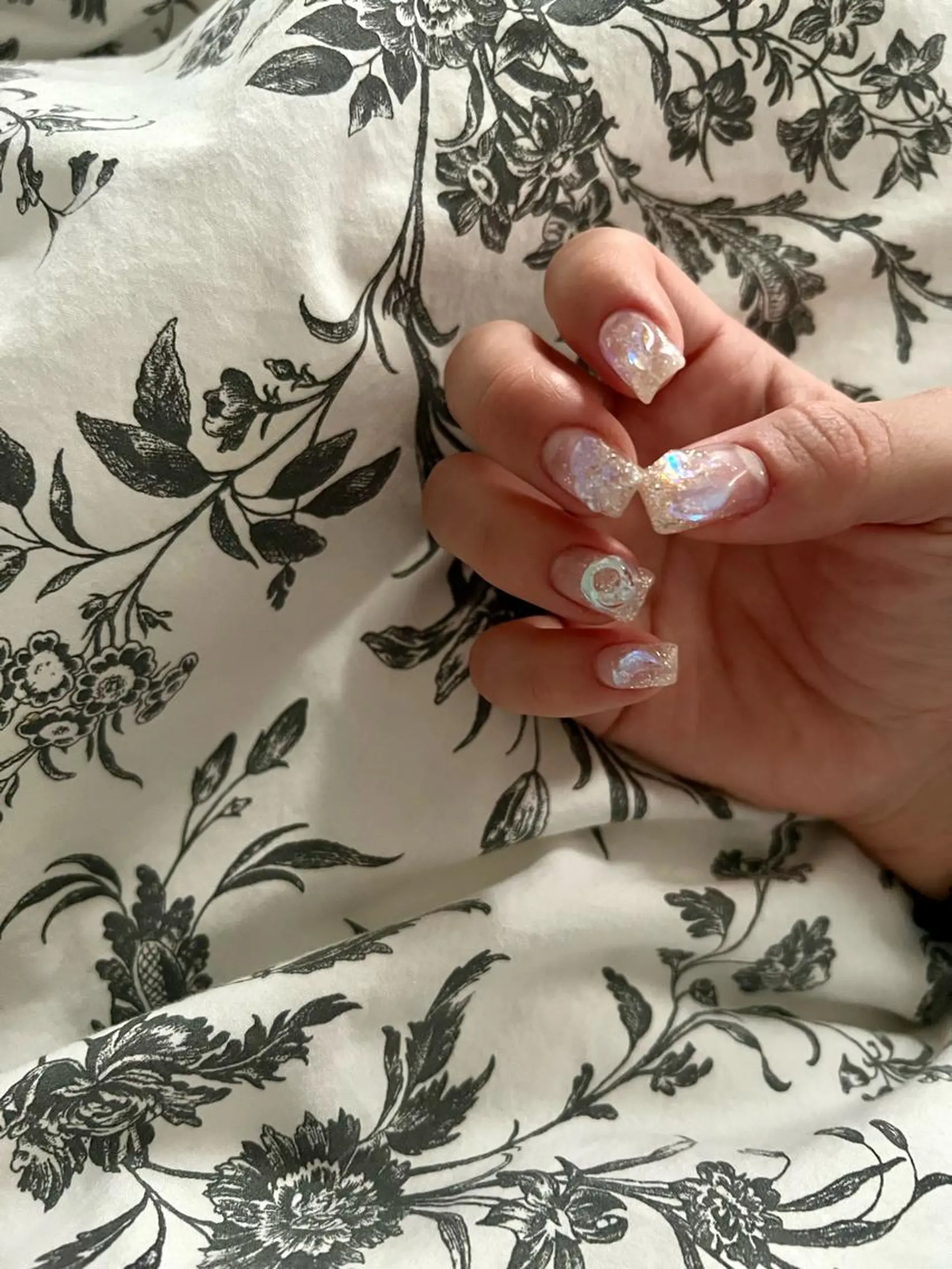 ネイル オーロラネイル キラキラネイル 持ち込み ニュアンスネイル ハンドネイル ハンドケア Charme. NOBUKOのネイルデザイン