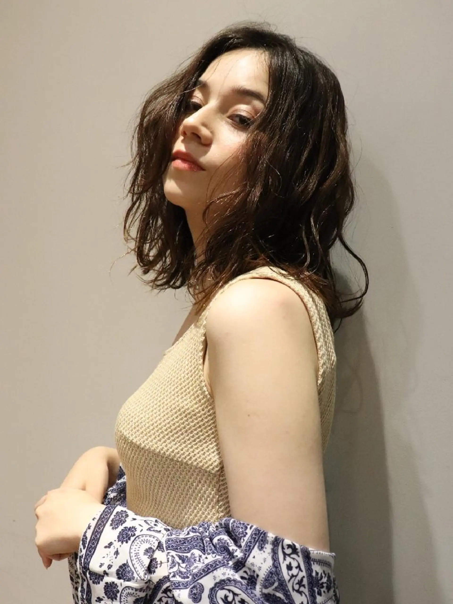 ミディアム パーマ カラー 外国人風カラー カット パーマ 尾野 恭平のヘアスタイル