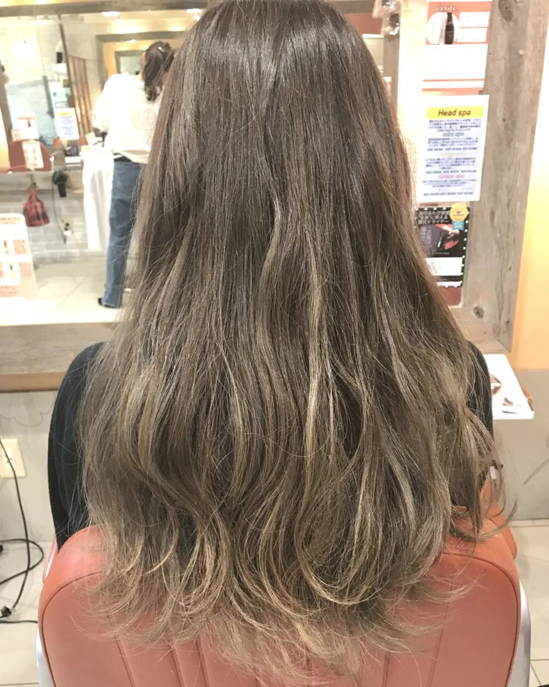 ミディアム カラー パーマ ヘアアレンジ 結婚式・ブライダル ミディアムパーマ ボブ くせ毛 外国人風カラー 増子 幹樹のヘアスタイル