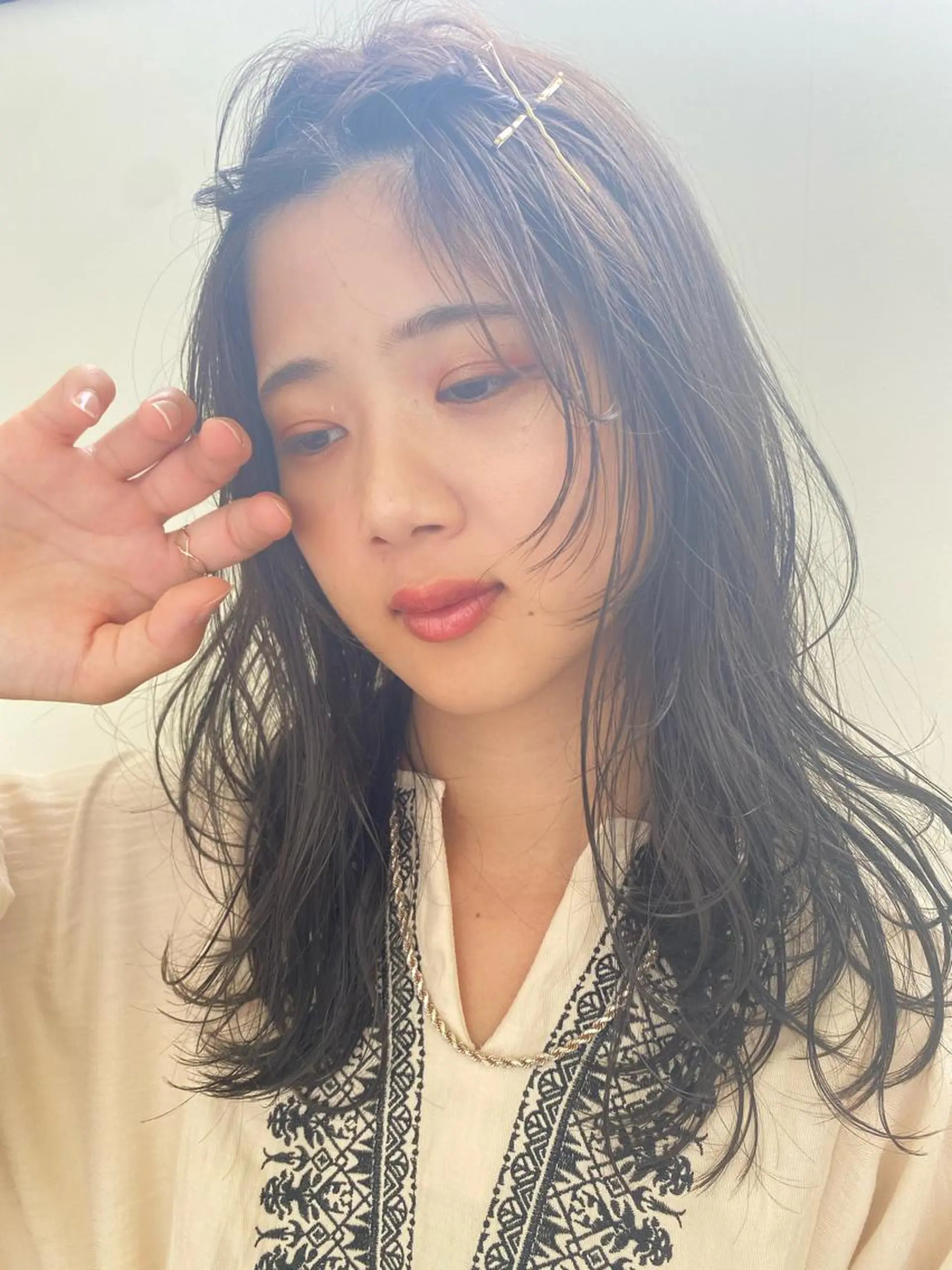 ミディアム カット ヘアカラー トリートメント maika /layer cutのヘアスタイル