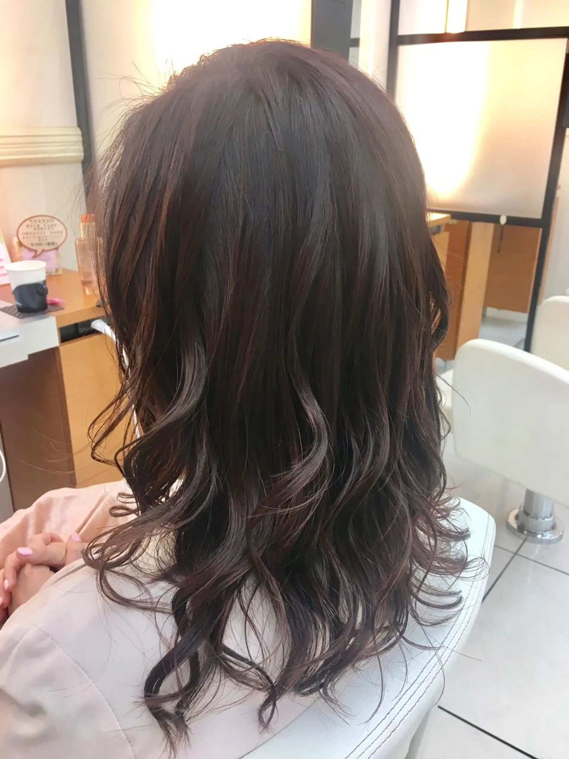 カラー ブラウンカラー イルミナカラー ピンクカラー 外国人風カラー N° jillva ♦️川端裕司♦️のヘアスタイル