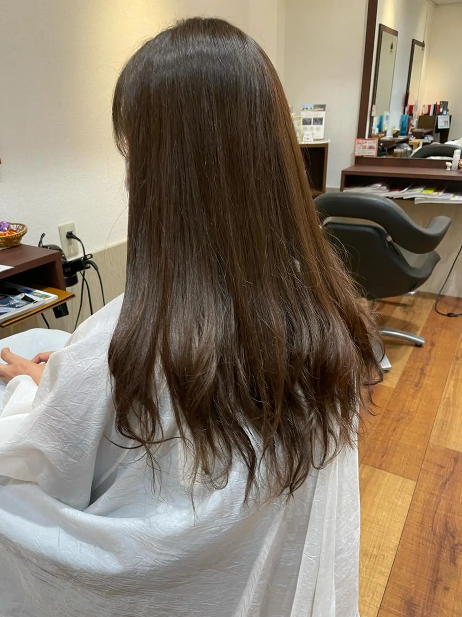 ロング カラー molla所属・やまもと あきこのヘアスタイル