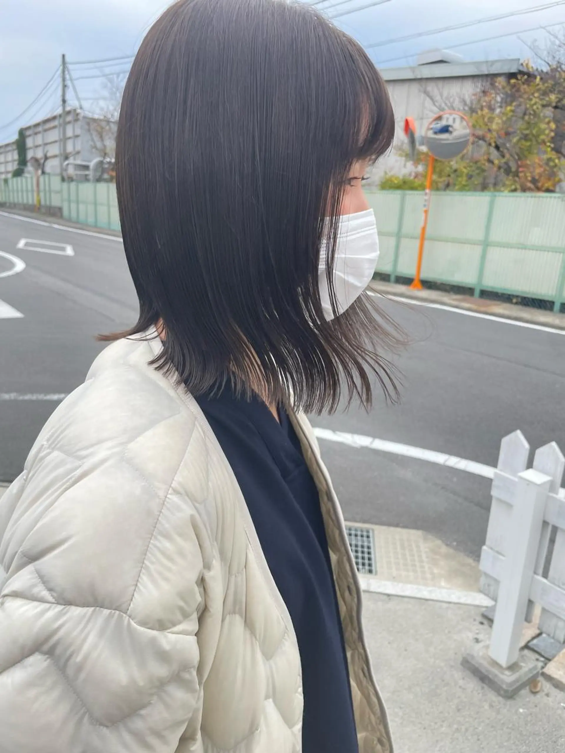 ミディアム カラー 切りっぱなしボブ グレージュ ボブ カット ヘアカラー トリートメント milk所属・キノシタ マユのヘアスタイル