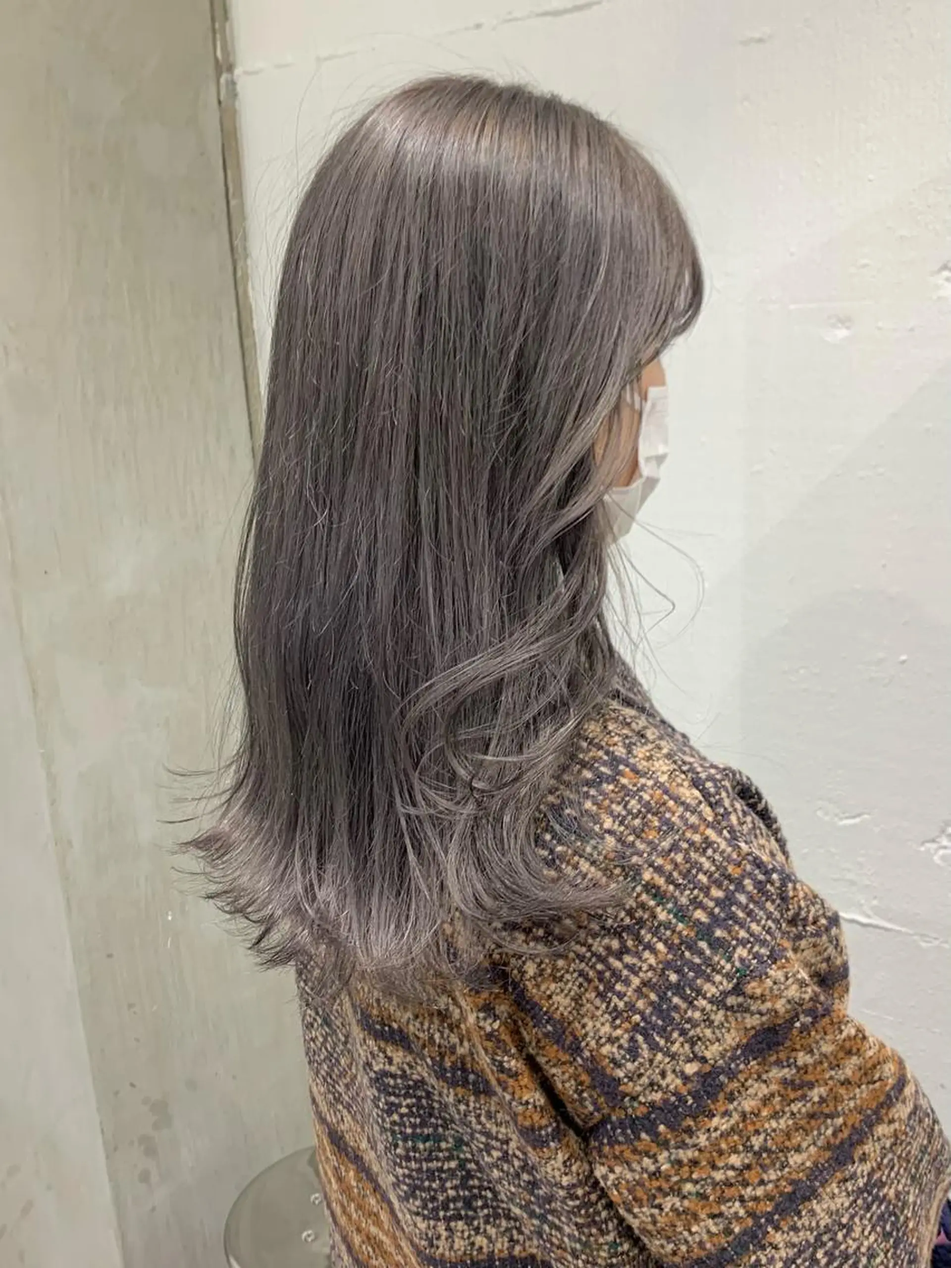 セミロング カラー ヘアアレンジ カット ヘアカラー トリートメント ヘアセット ニュアンスハイトーン 🌙サイダサキのヘアスタイル