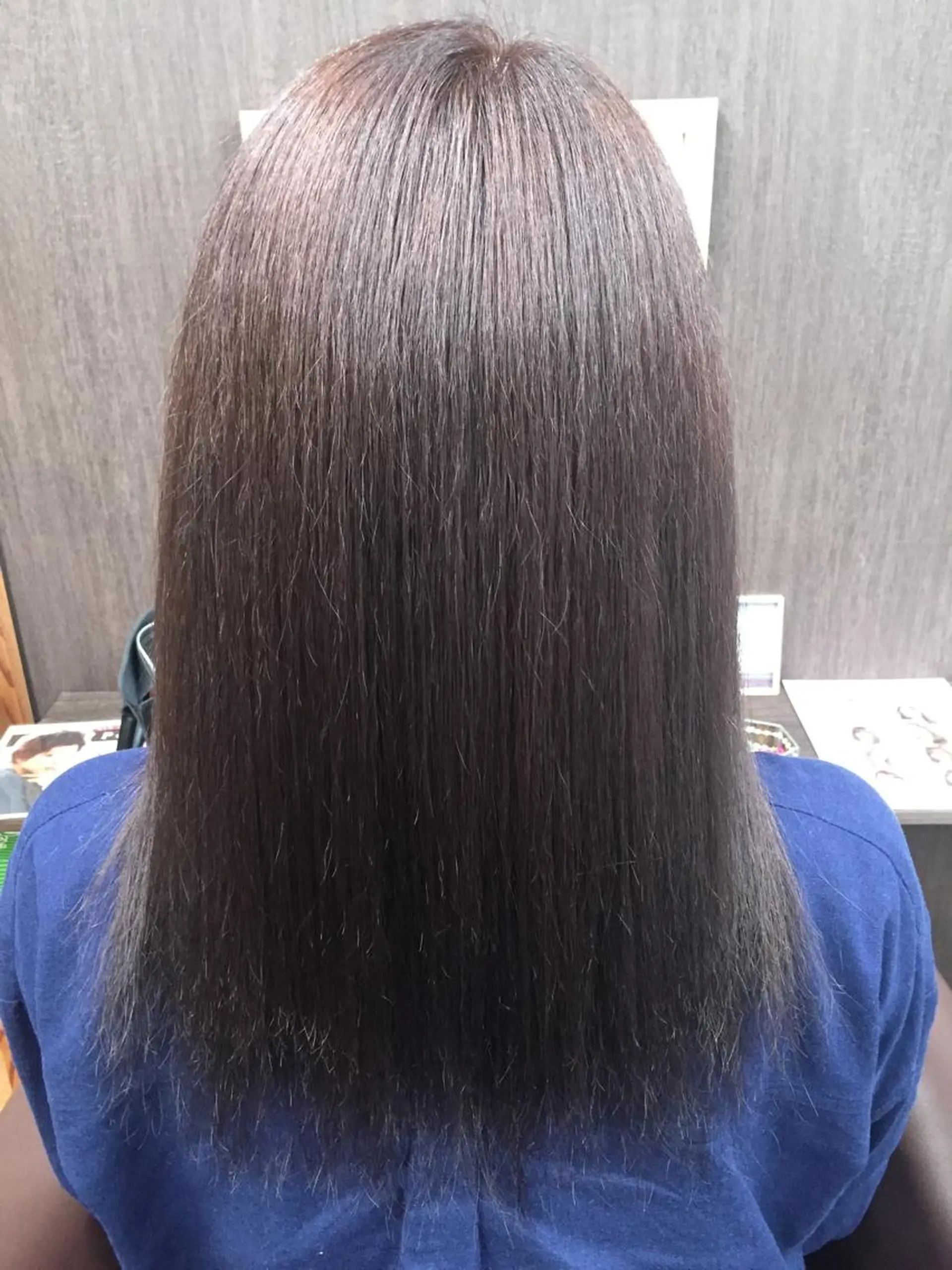 ミディアム カット 縮毛矯正 香川 裕基のヘアスタイル