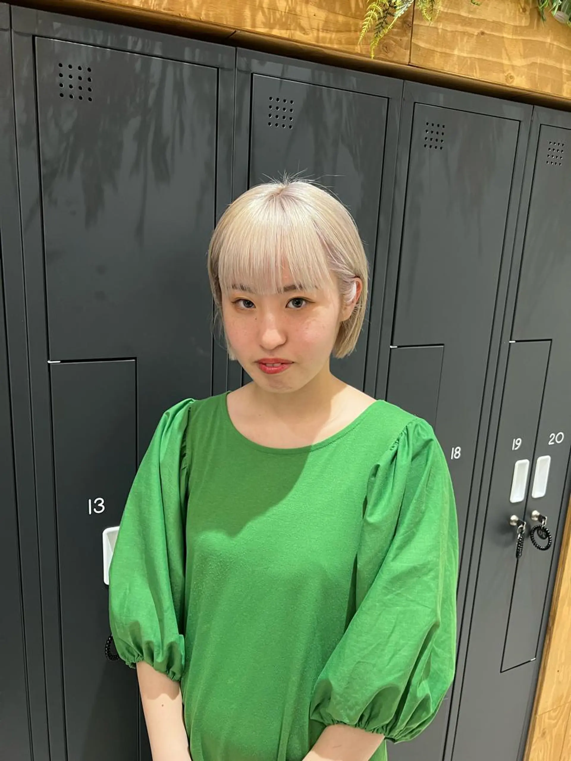 ショート カラー ブリーチ ダブルカラー ハイライトカラー インナーカラー ボブ salowin神戸三宮suite所属・工藤 貫多のヘアスタイル